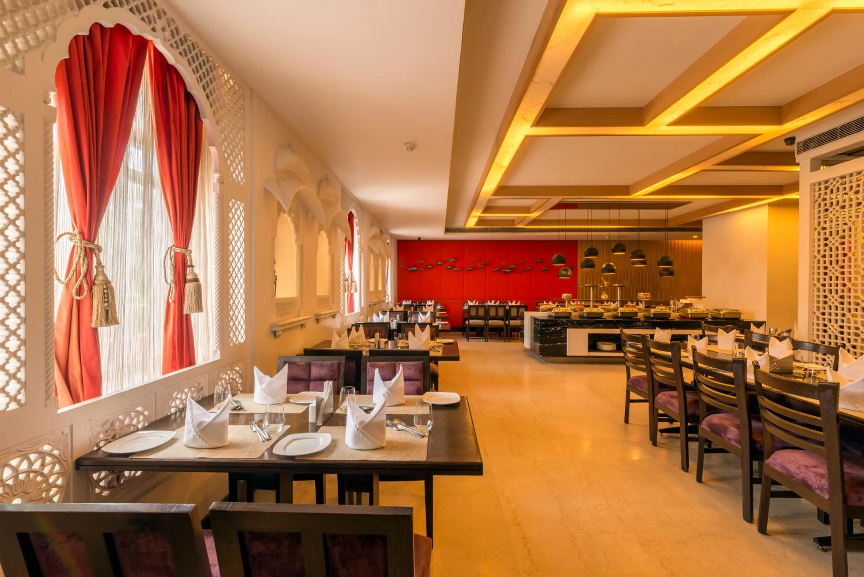 Restaurant/places to eat in Howard Plaza The Fern, Agra