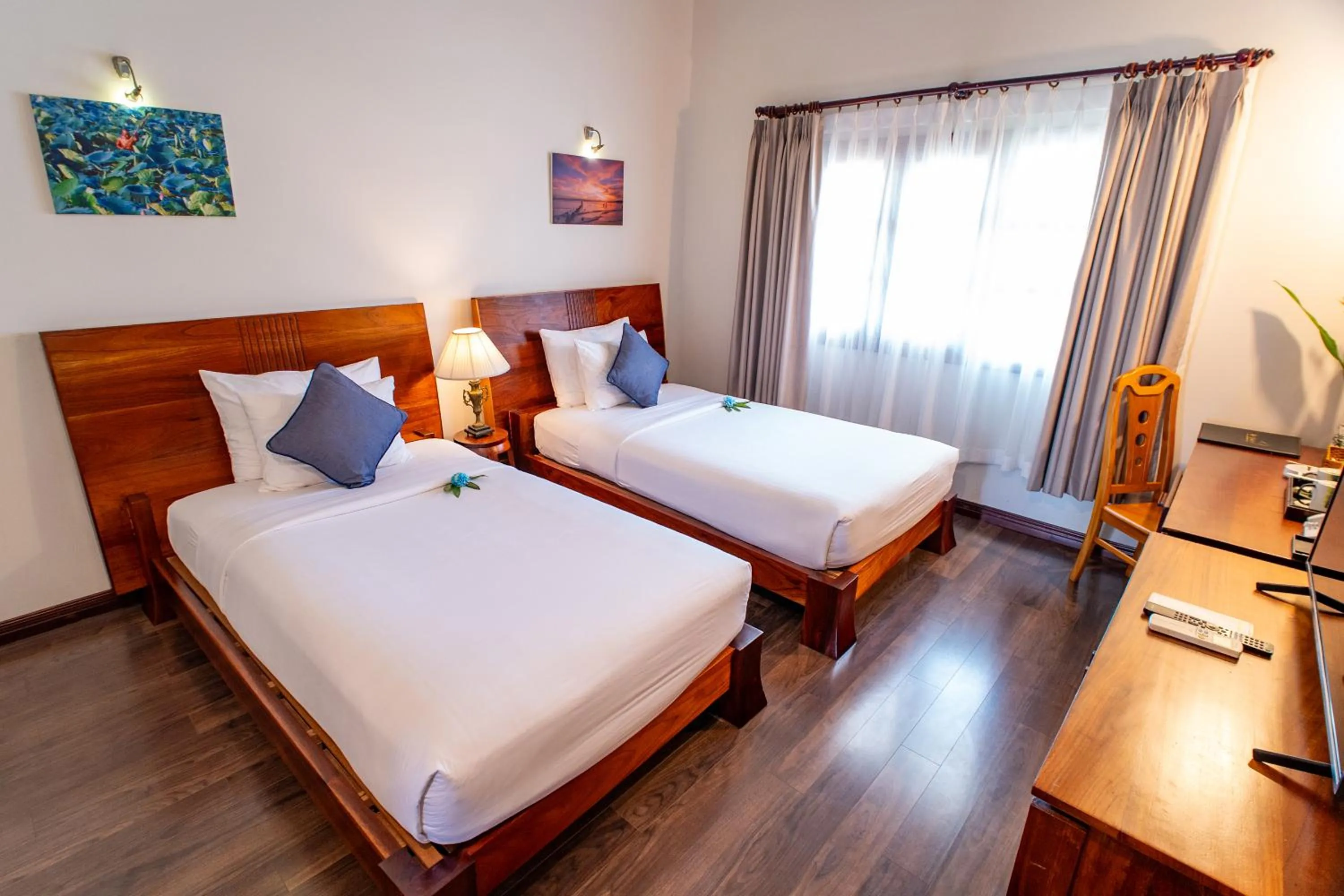 Bedroom, Bed in Allezboo Beach Resort & Spa