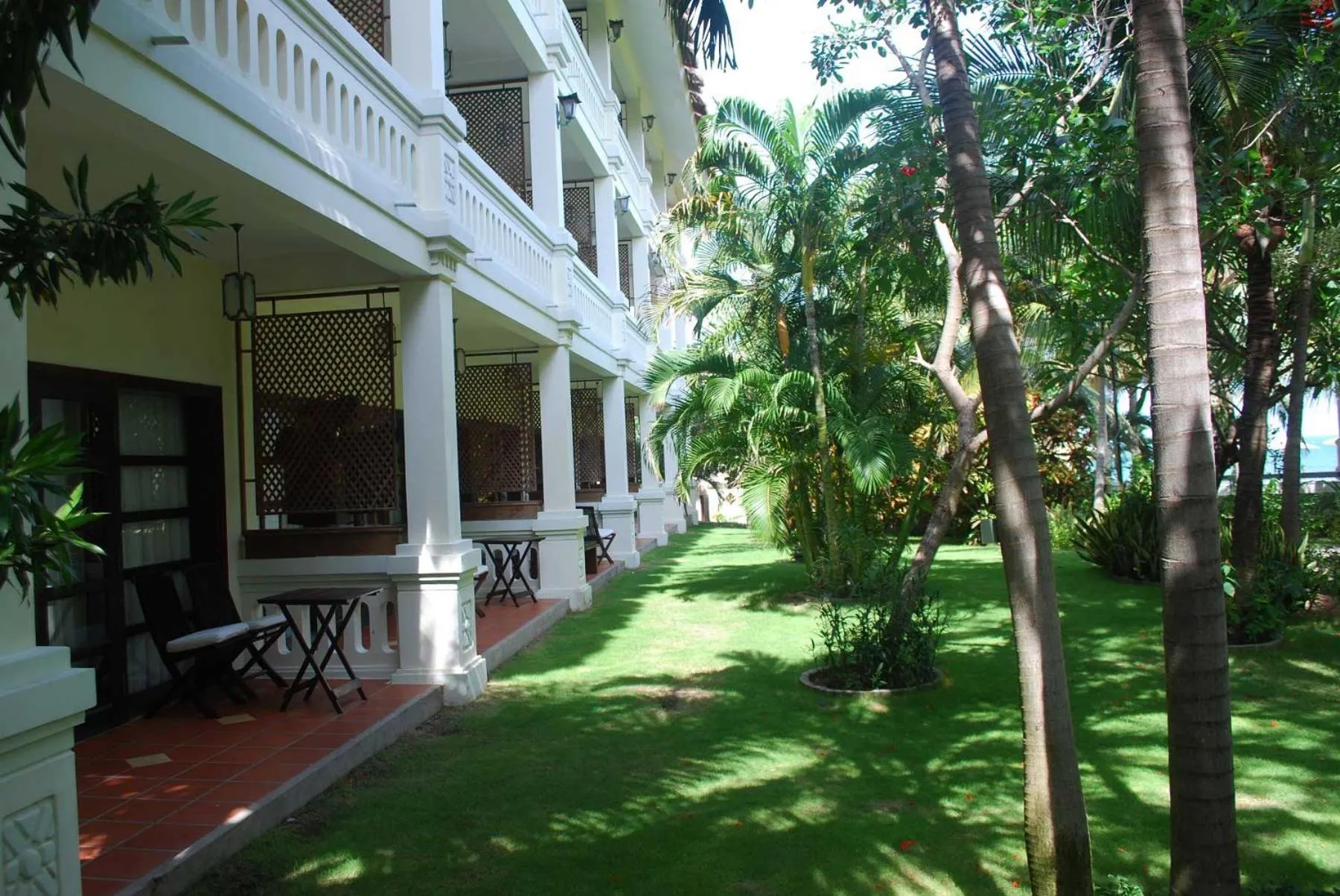 Patio in Allezboo Beach Resort & Spa