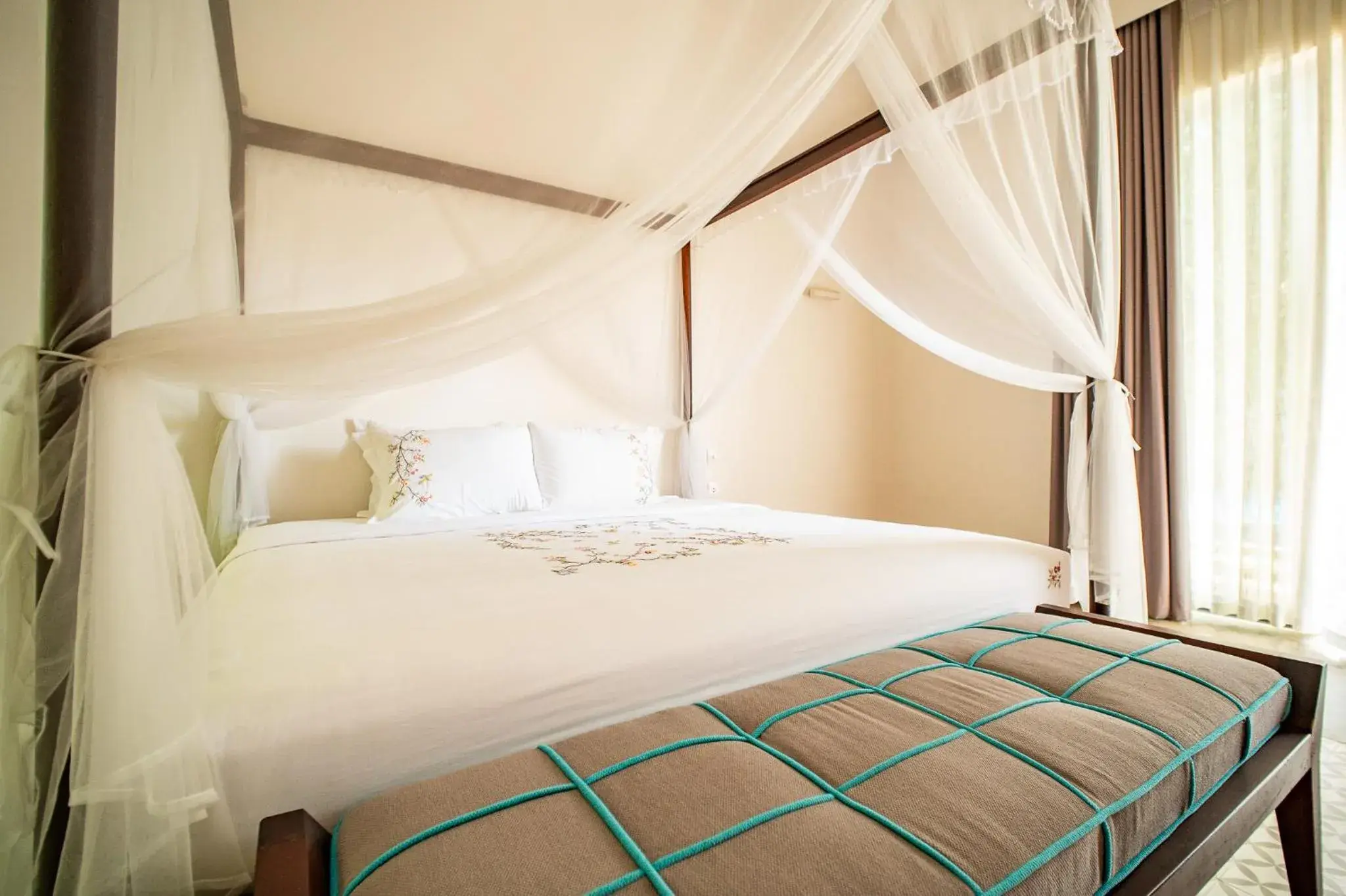 Property building, Bed in Allezboo Beach Resort & Spa Property building, Bed in Allezboo Beach Resort & Spa