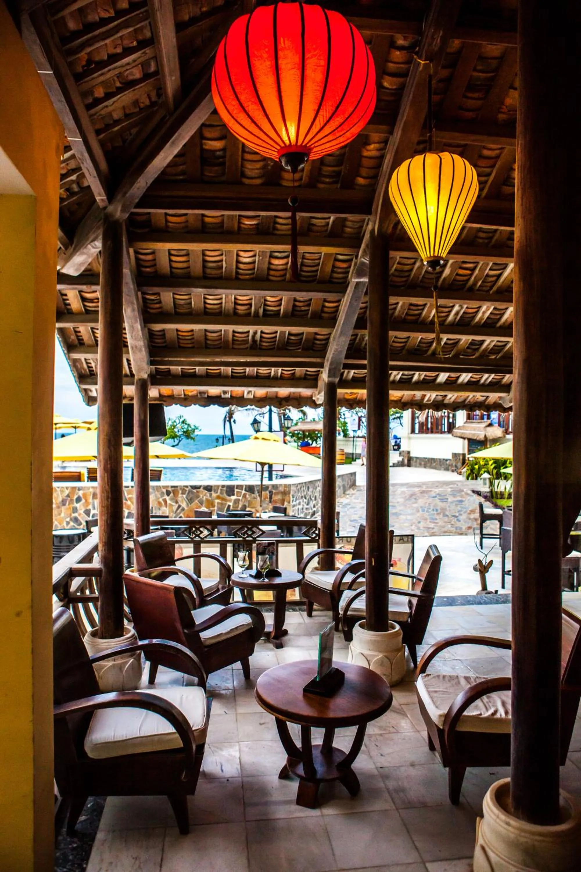 Restaurant/places to eat in Allezboo Beach Resort & Spa
