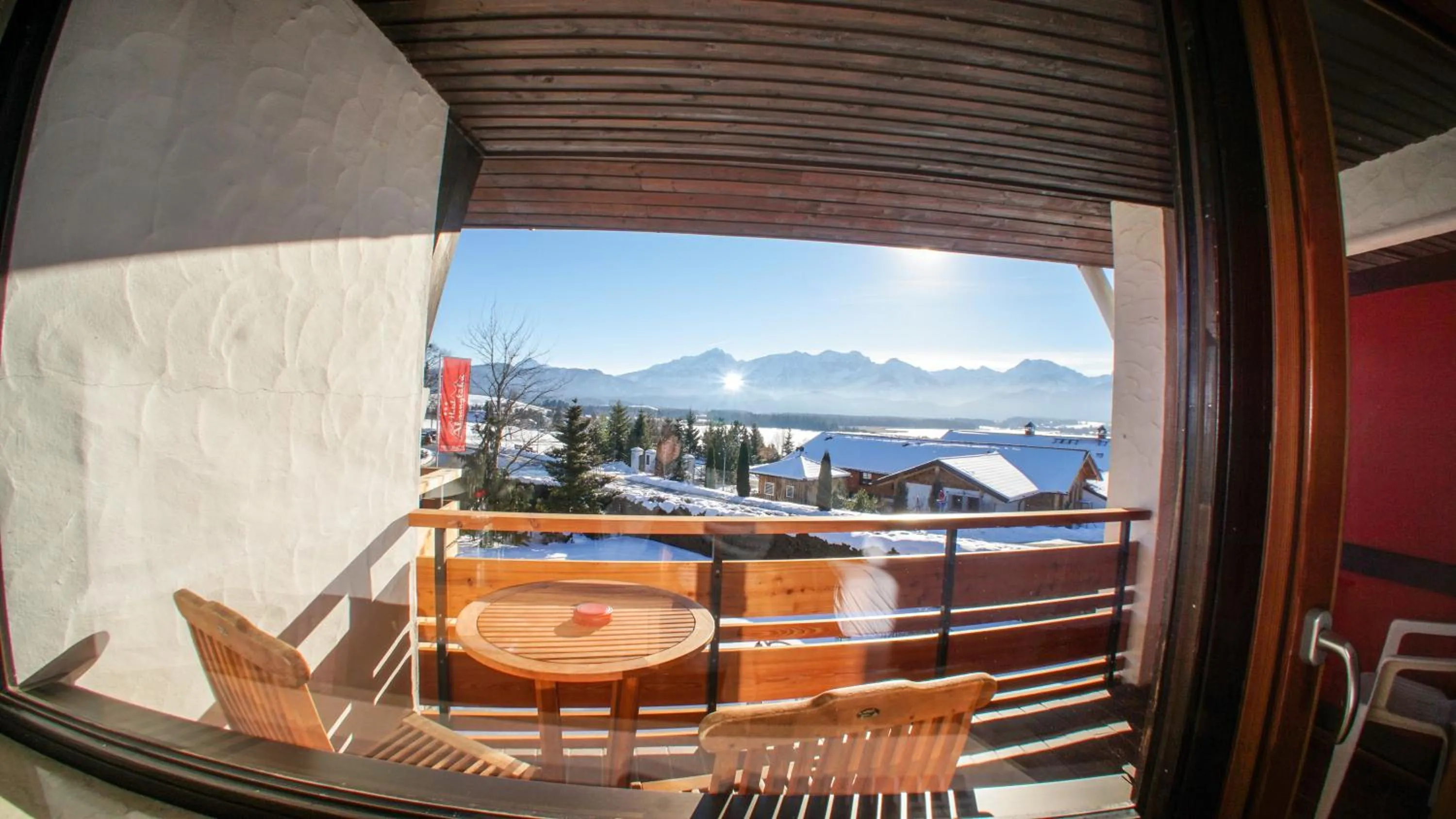 Garden view in Hotel Alpenglühn