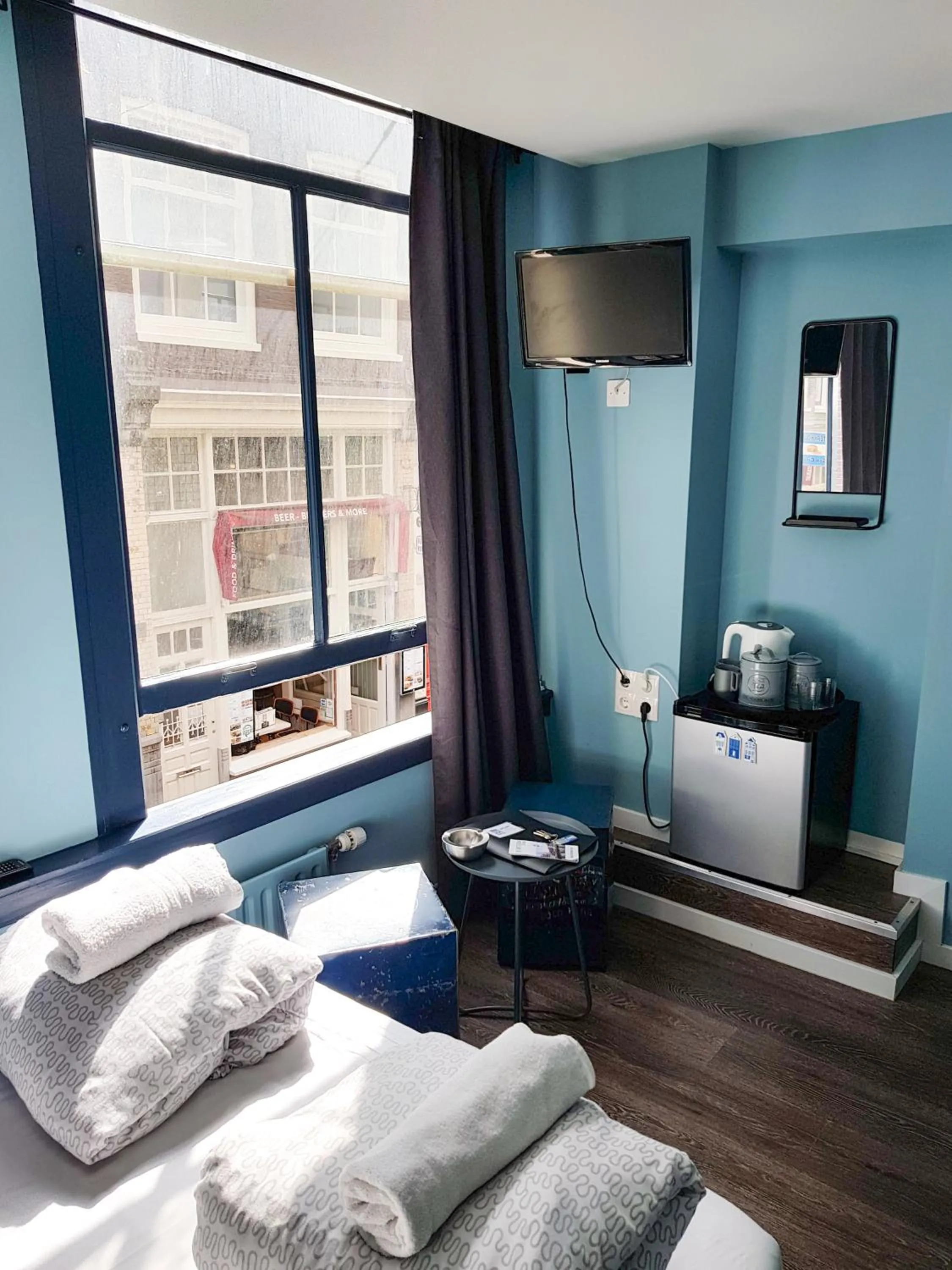 TV and multimedia, Bed in Urban Vibes Guesthouse