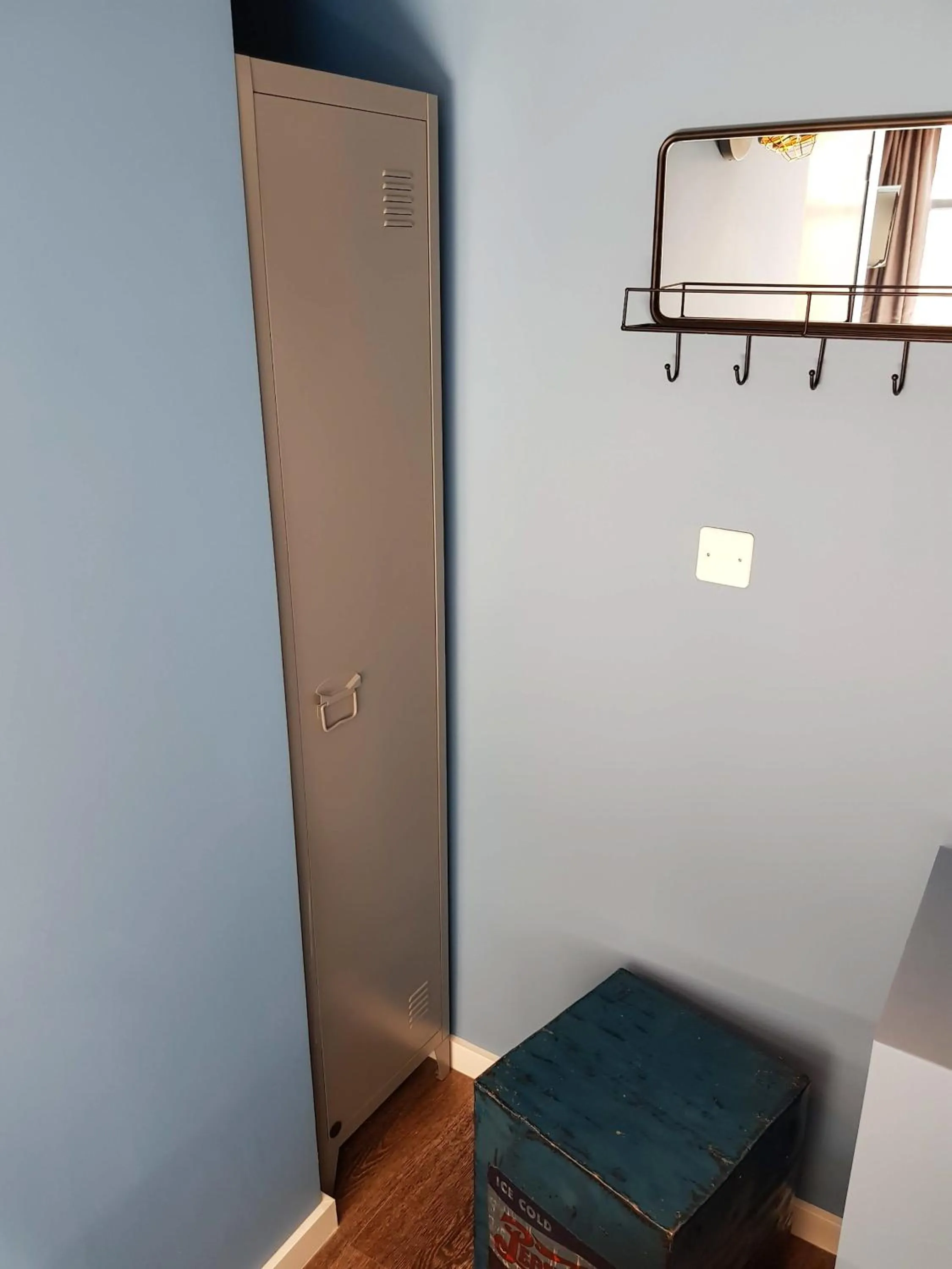 wardrobe in Urban Vibes Guesthouse