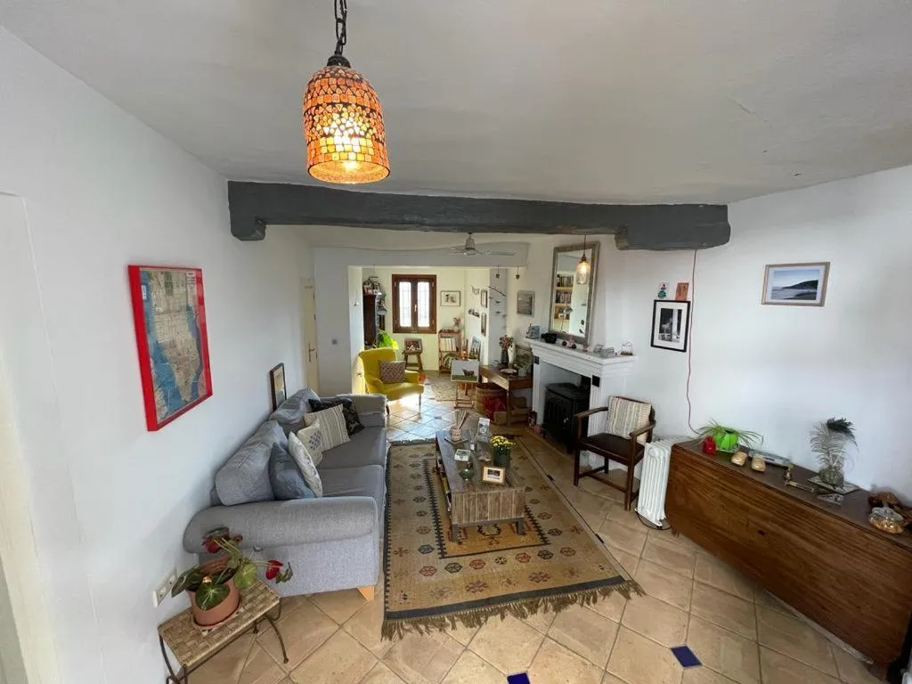 Salvatierra Guest House