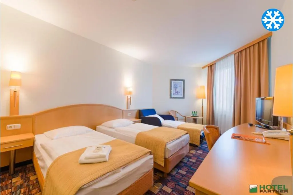 Bed in Hotel Partner