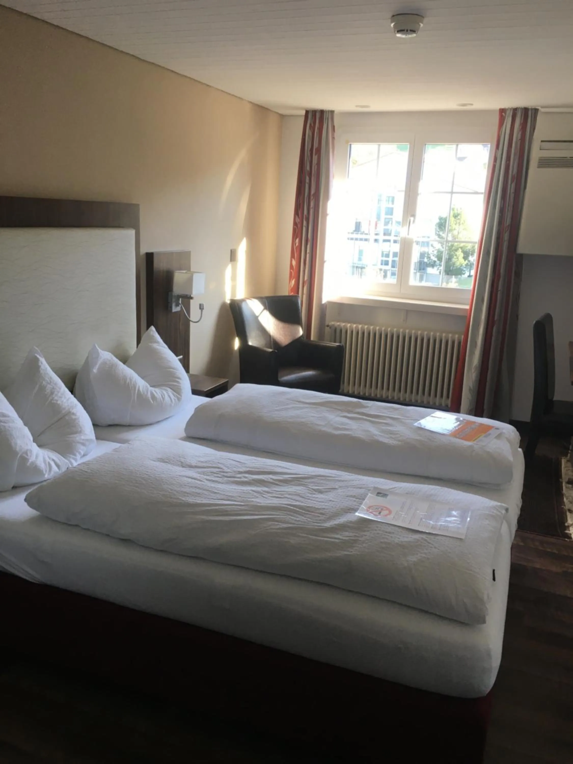 Bed in Bodenseehotel Weisses Rössli