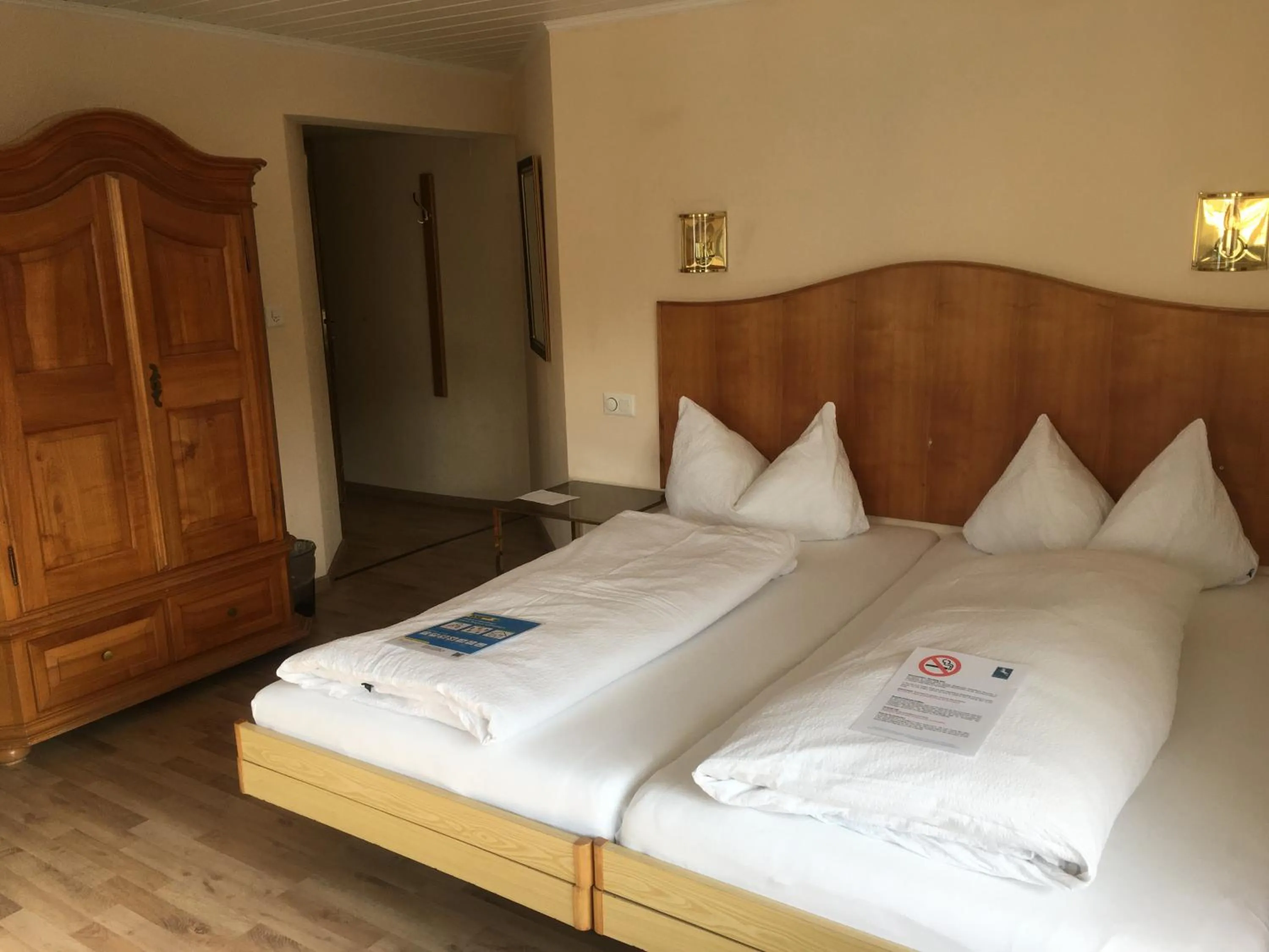 Bed in Bodenseehotel Weisses Rössli