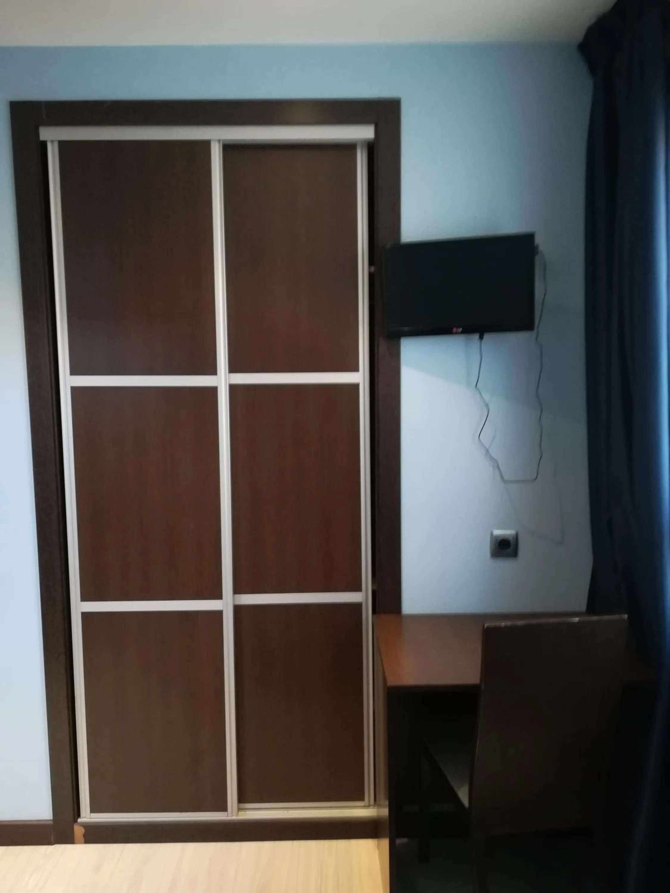 TV and multimedia in Hostal Avenida Barajas