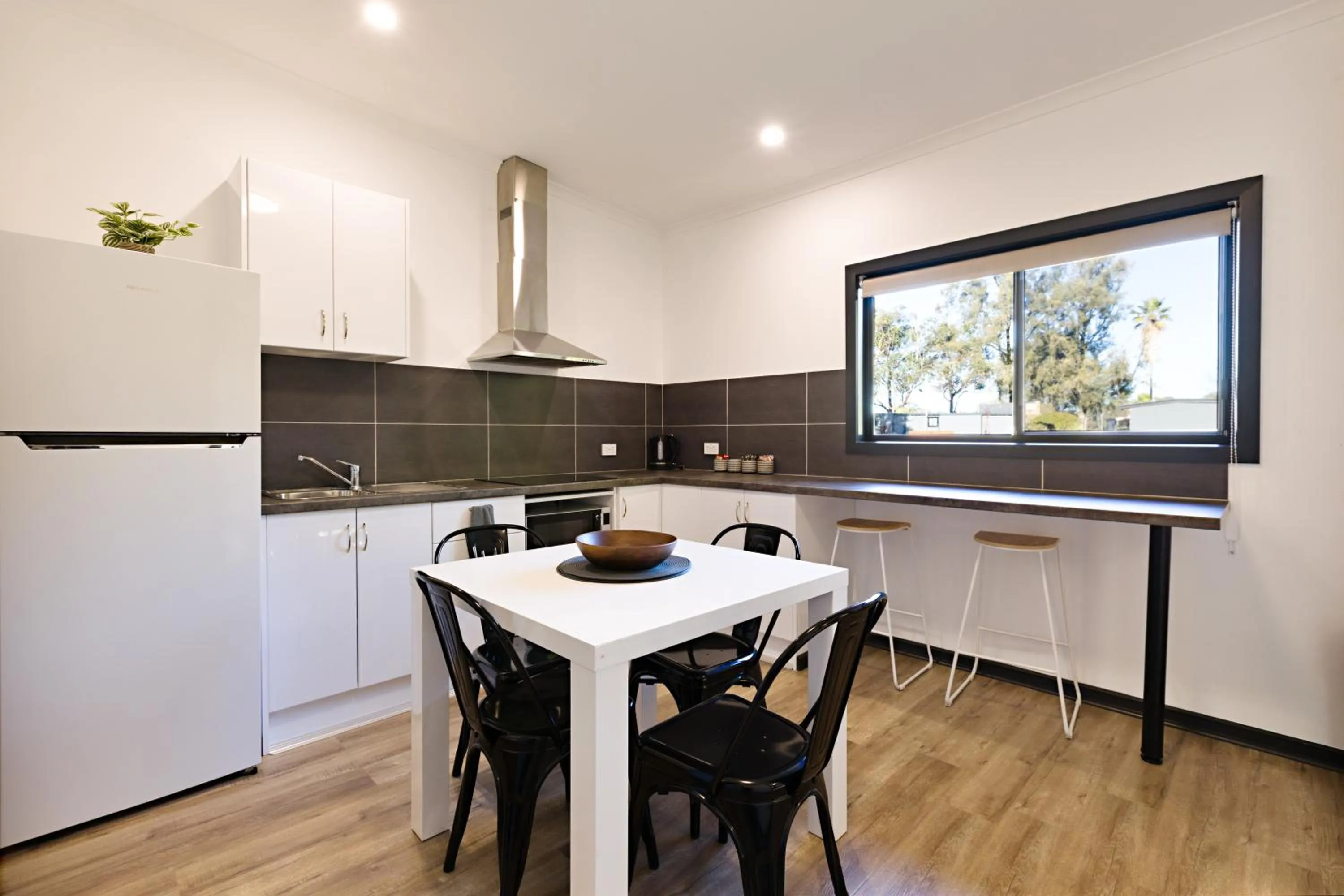 Kitchen or kitchenette in Gardenview