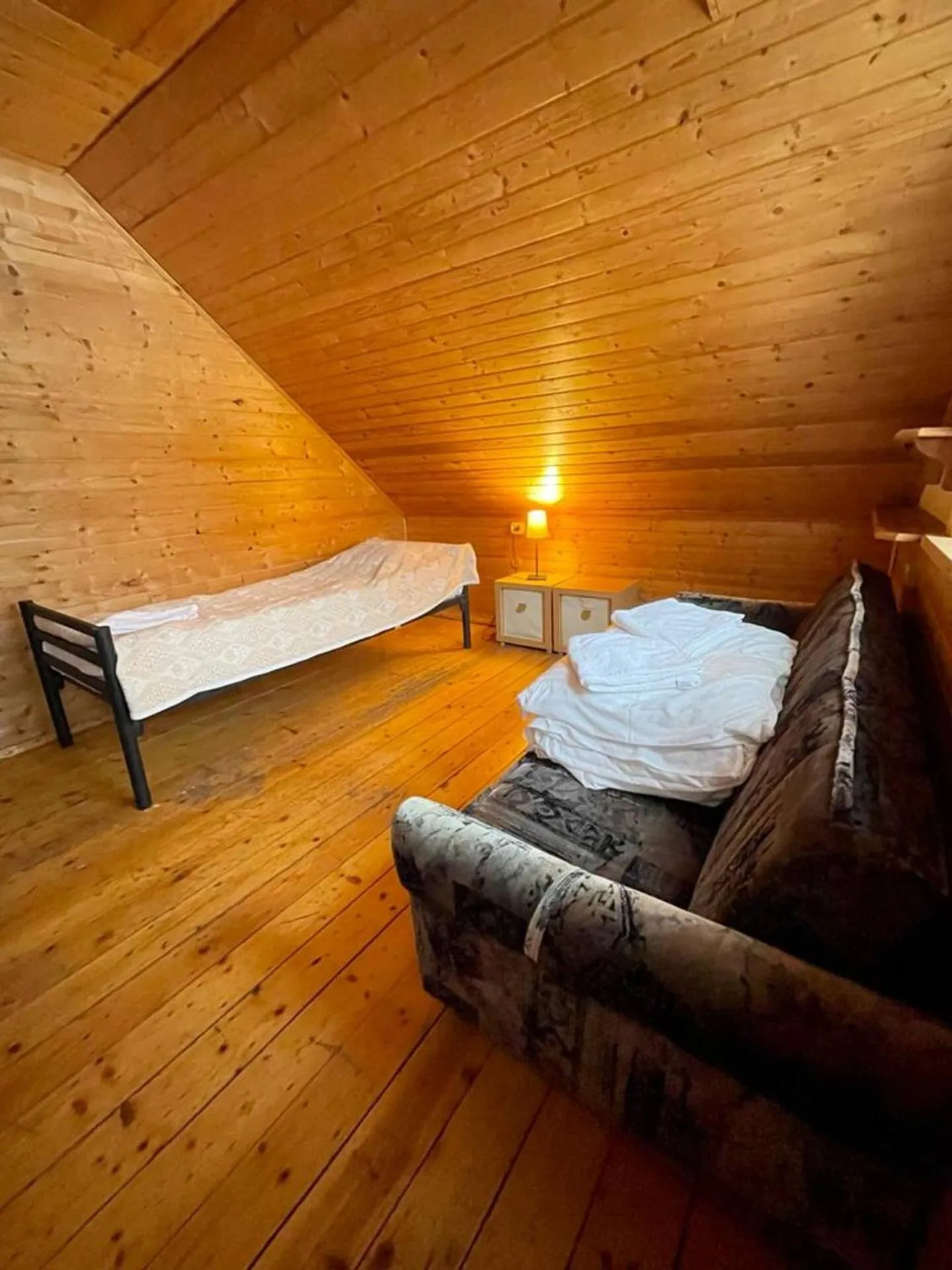 Bedroom, Bed in Tarasy Wang