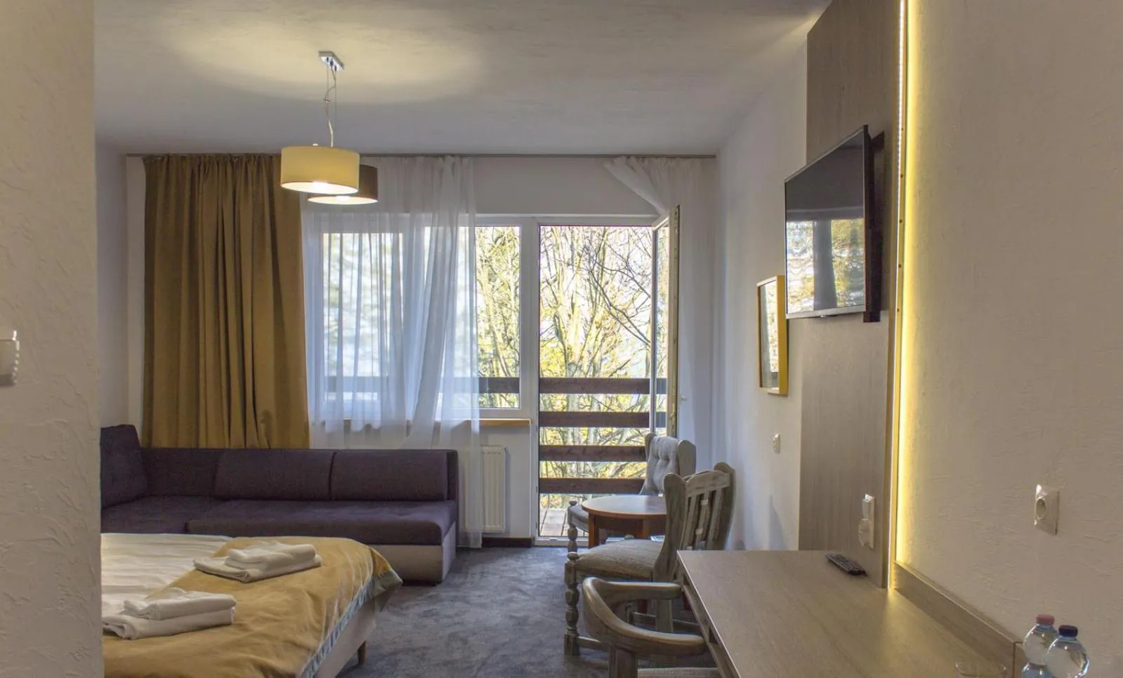 Balcony/Terrace, Bed in Tarasy Wang