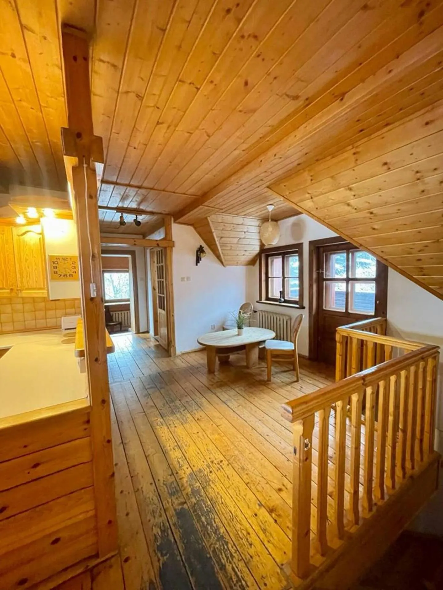 Communal kitchen in Tarasy Wang