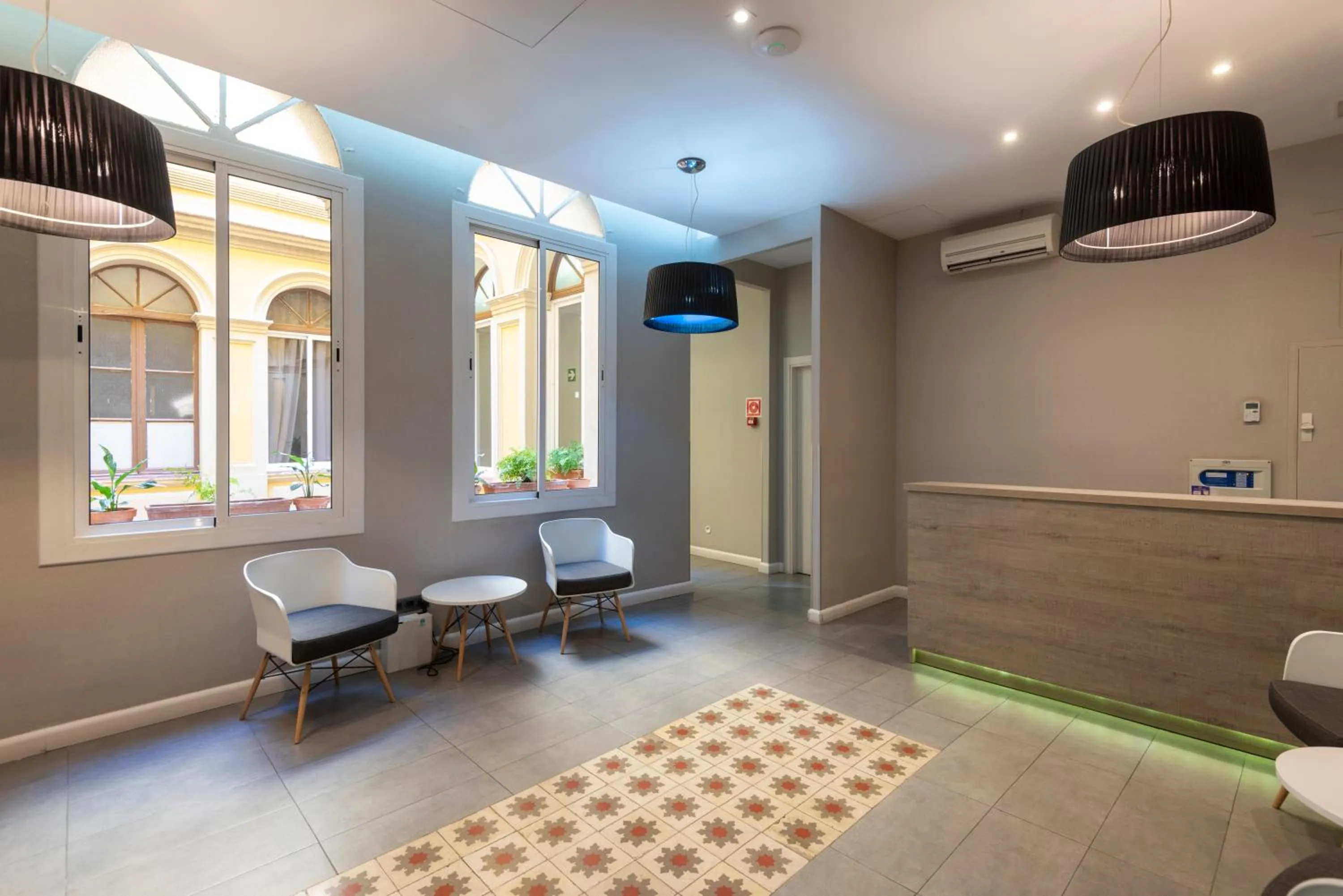 Lobby or reception in Plaza Goya Rooms