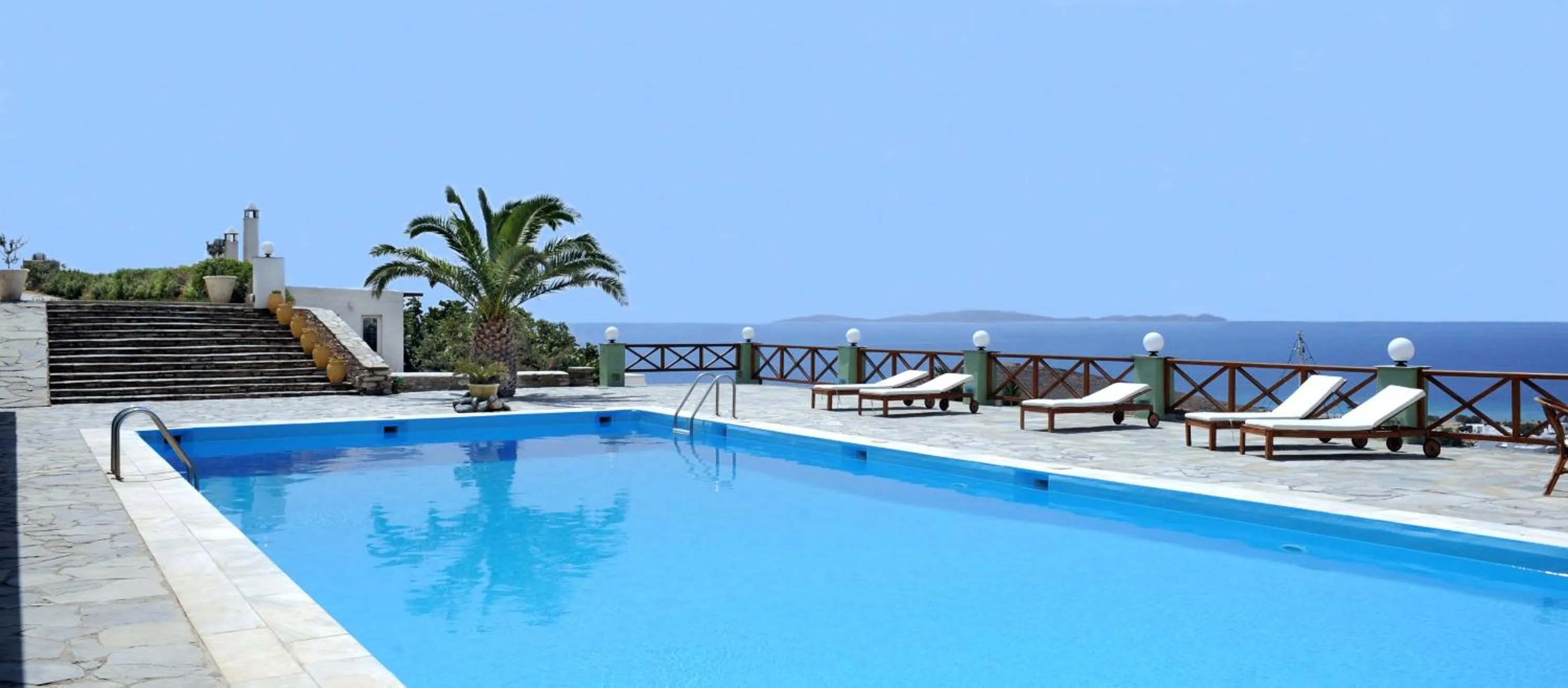 Carlo Bungalows
