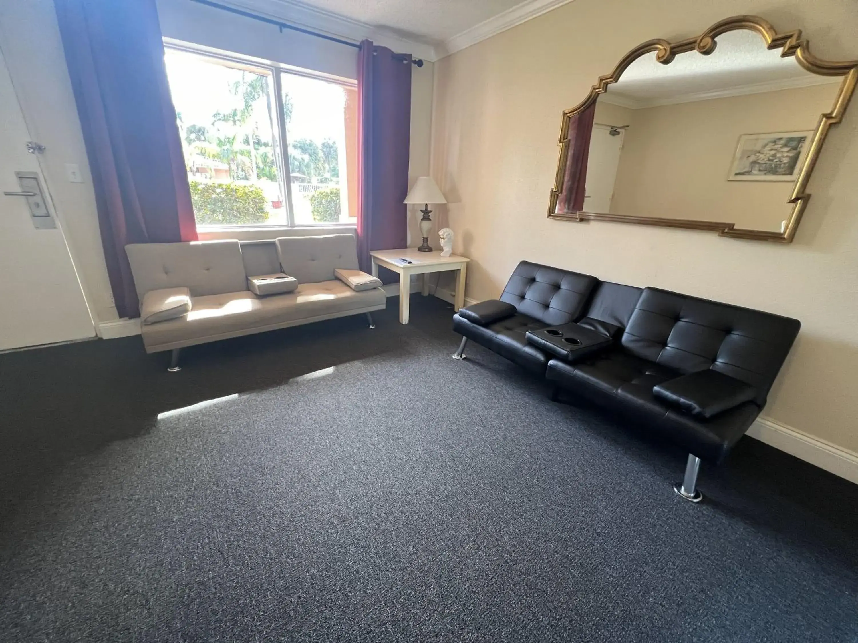 King Suite in Grand Palms Spa & Golf Resort King Suite in Grand Palms Spa & Golf Resort