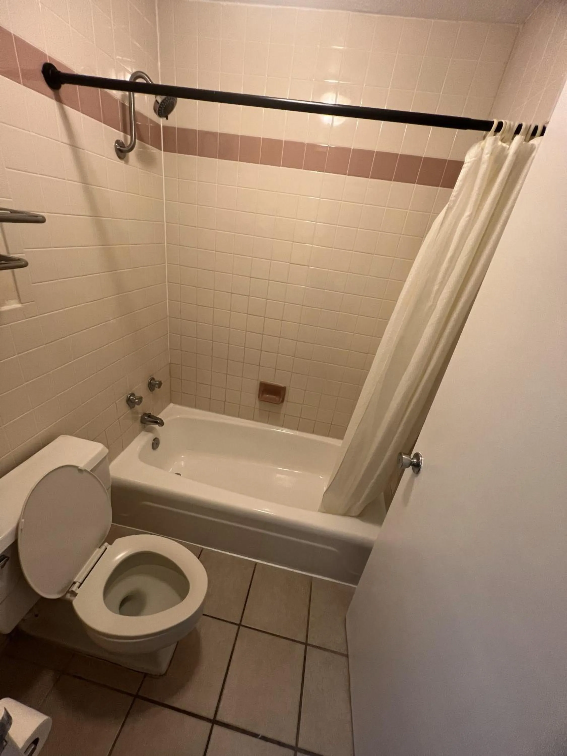 Shower in Grand Palms Spa & Golf Resort