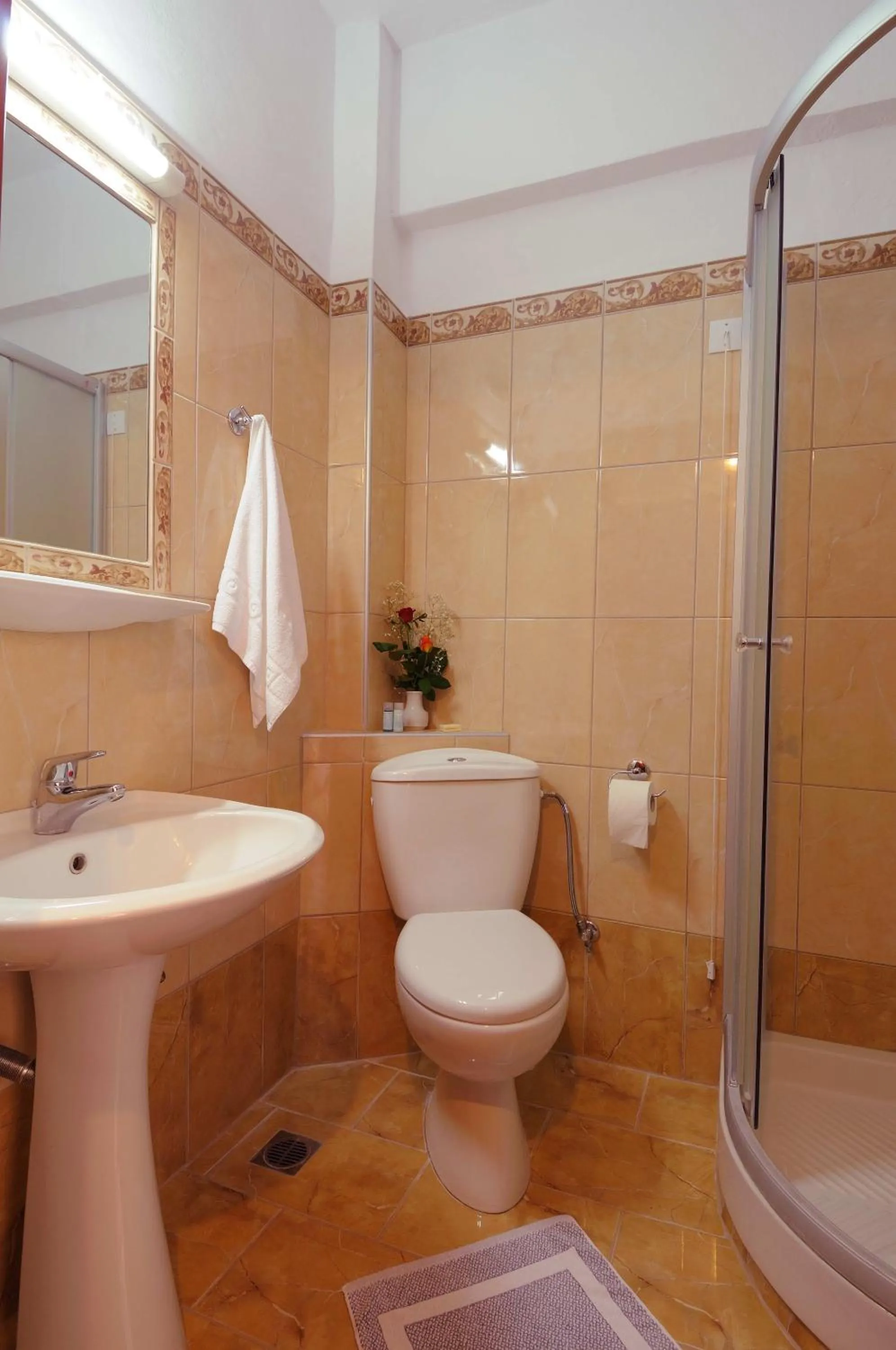 Shower in Sunset Hotel