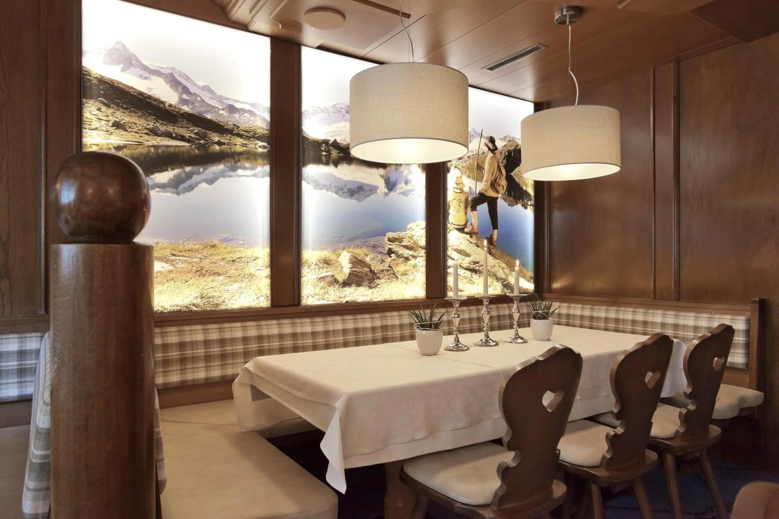 Restaurant/places to eat in Hotel Garni Rifflsee