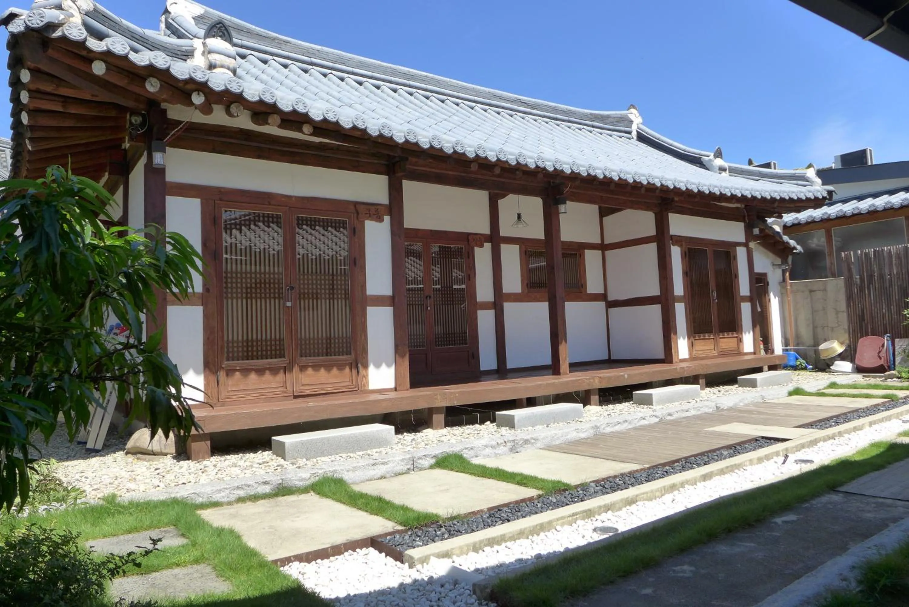 Property building in Sarangroo