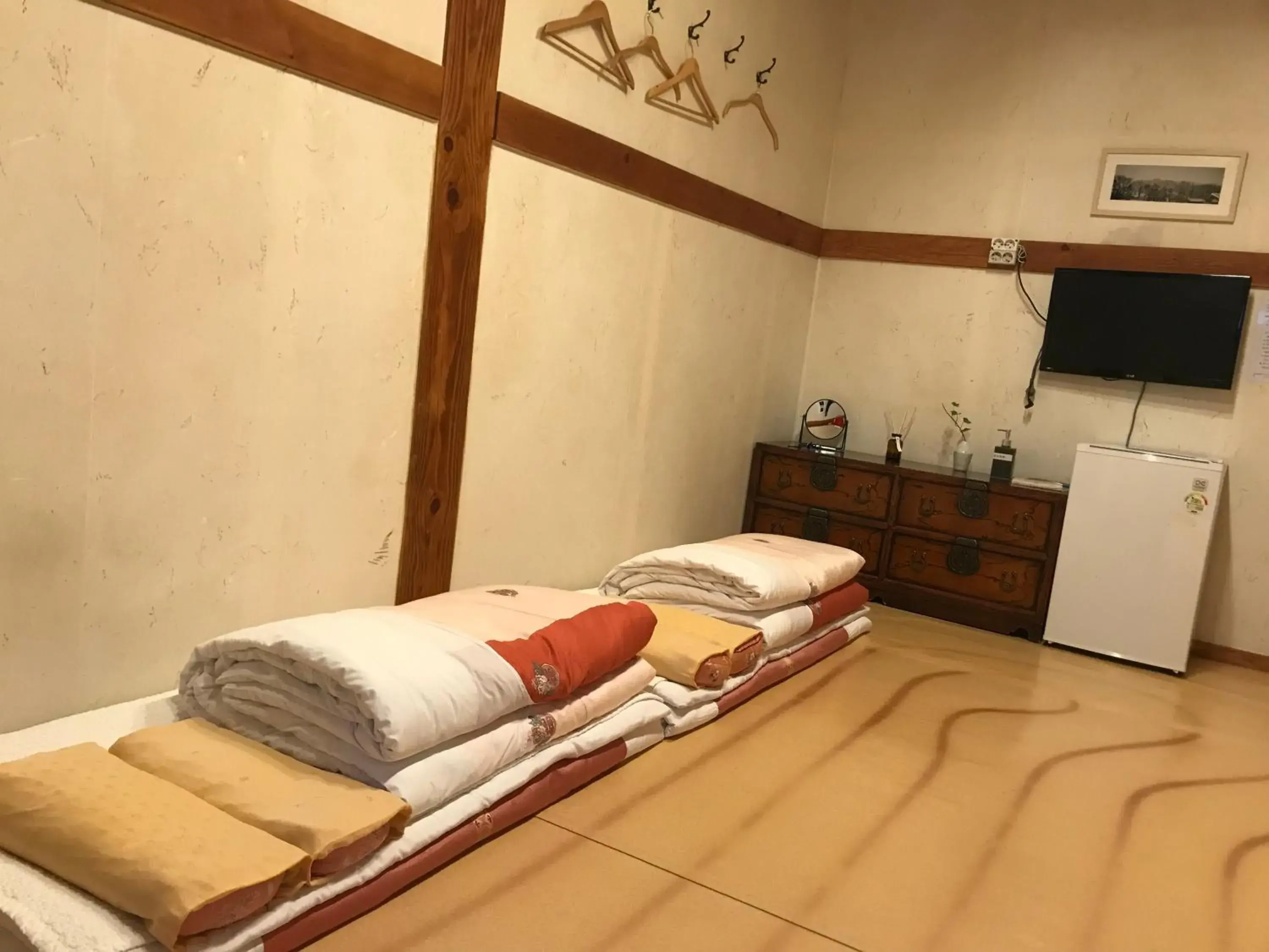 Photo of the whole room, Bed in Sarangroo Photo of the whole room, Bed in Sarangroo