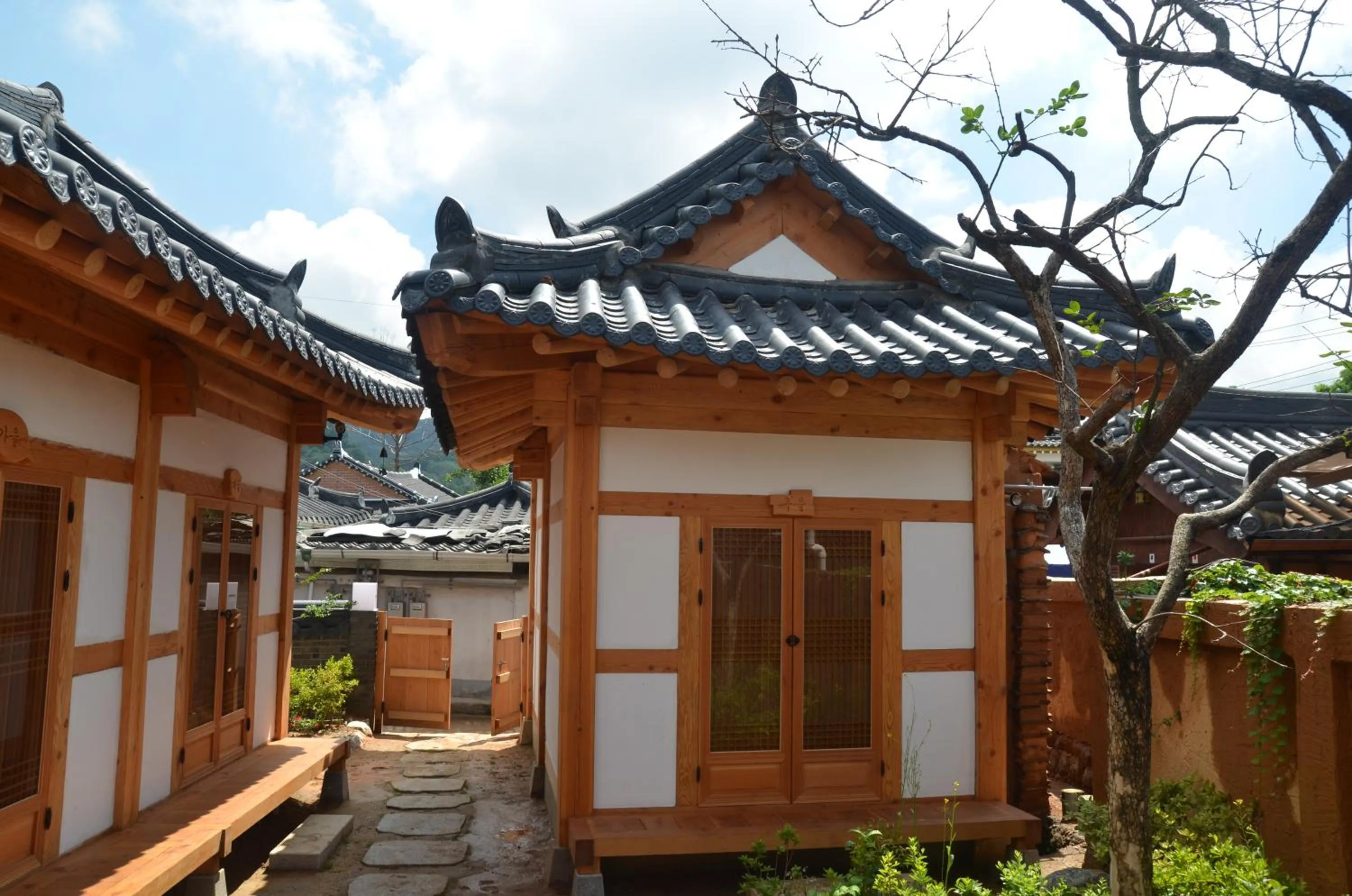Korean Style Family Room with Private Bathroom  in Sarangroo