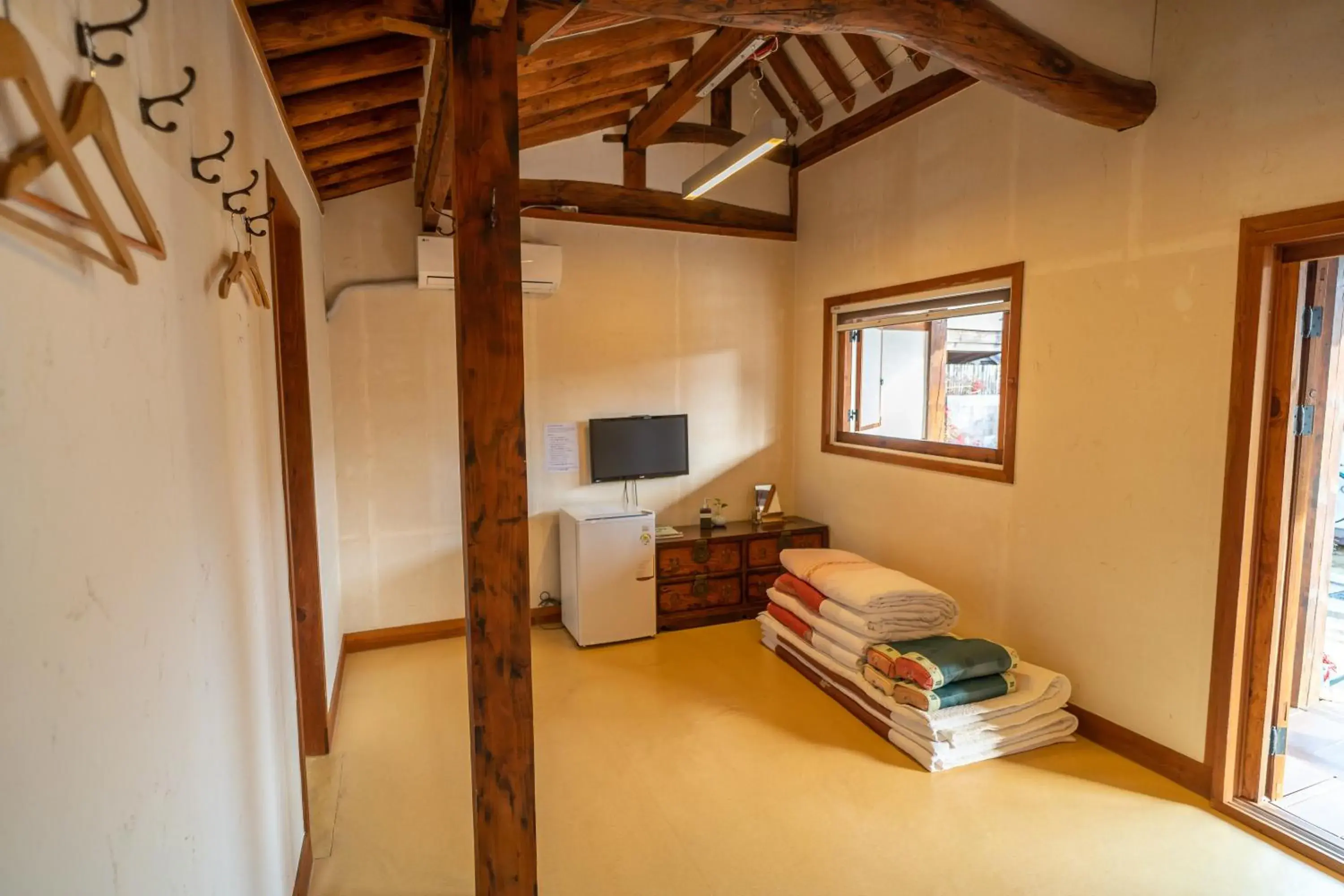 Korean Style Family Room with Shower in Sarangroo Korean Style Family Room with Shower in Sarangroo