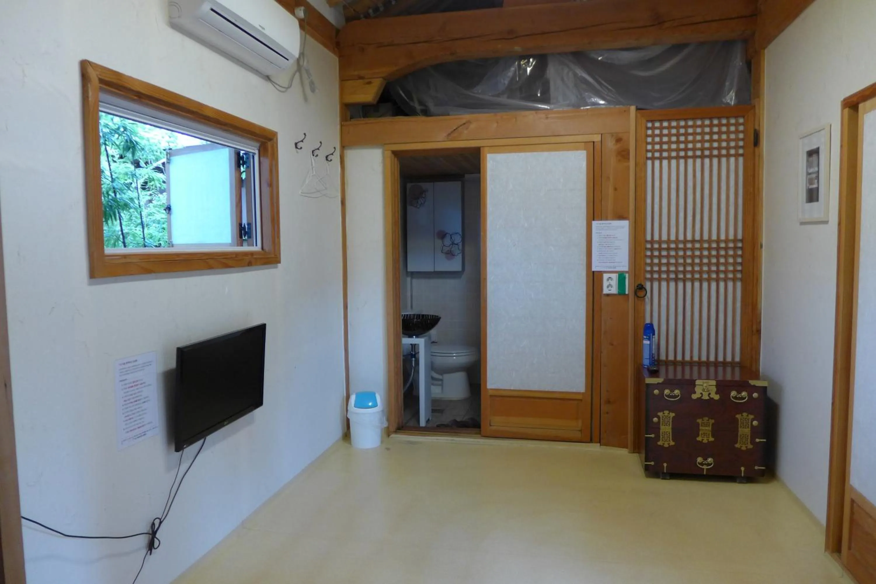 Bedroom in Sarangroo