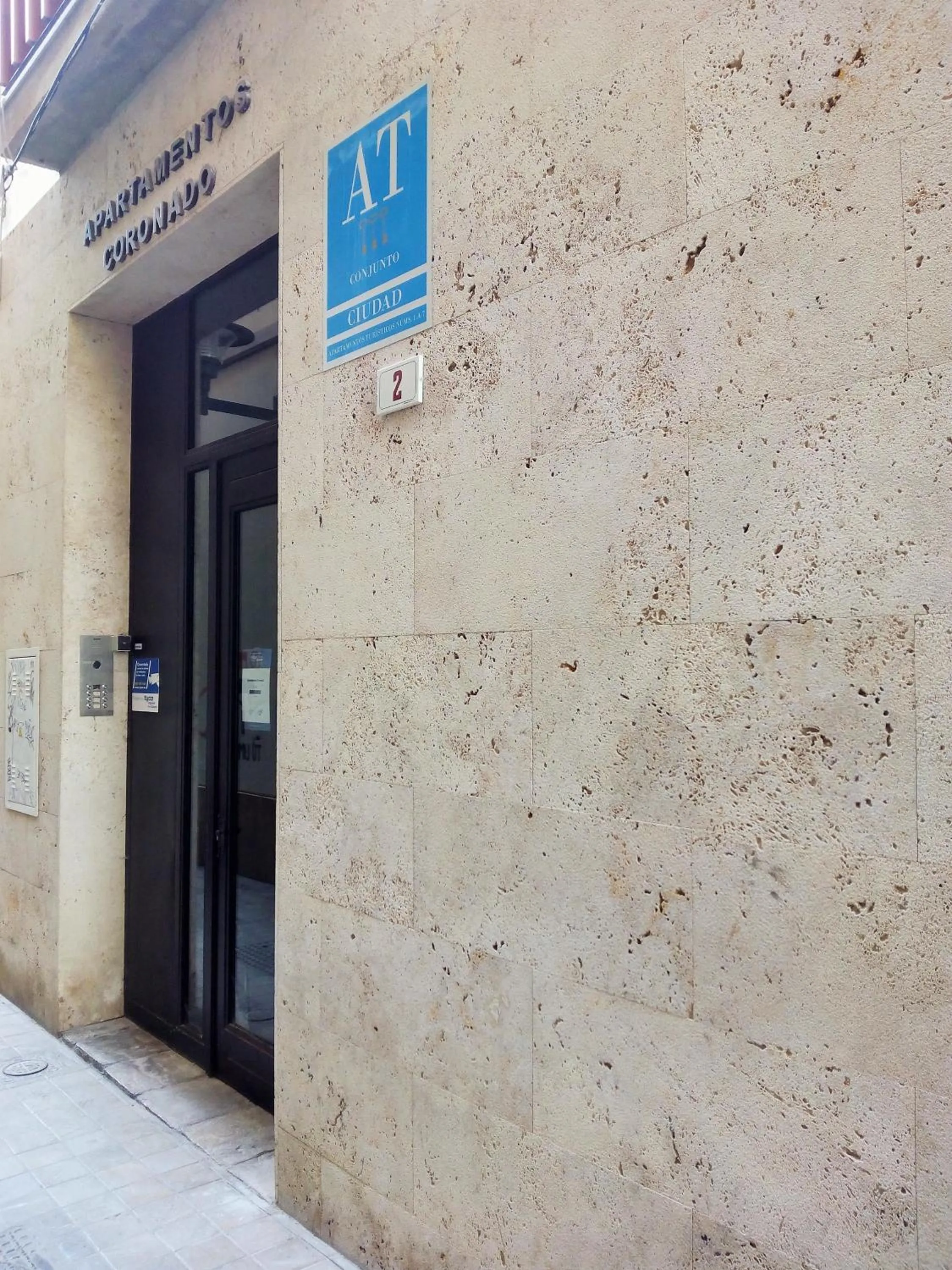 Property building in Apartamentos Coronado