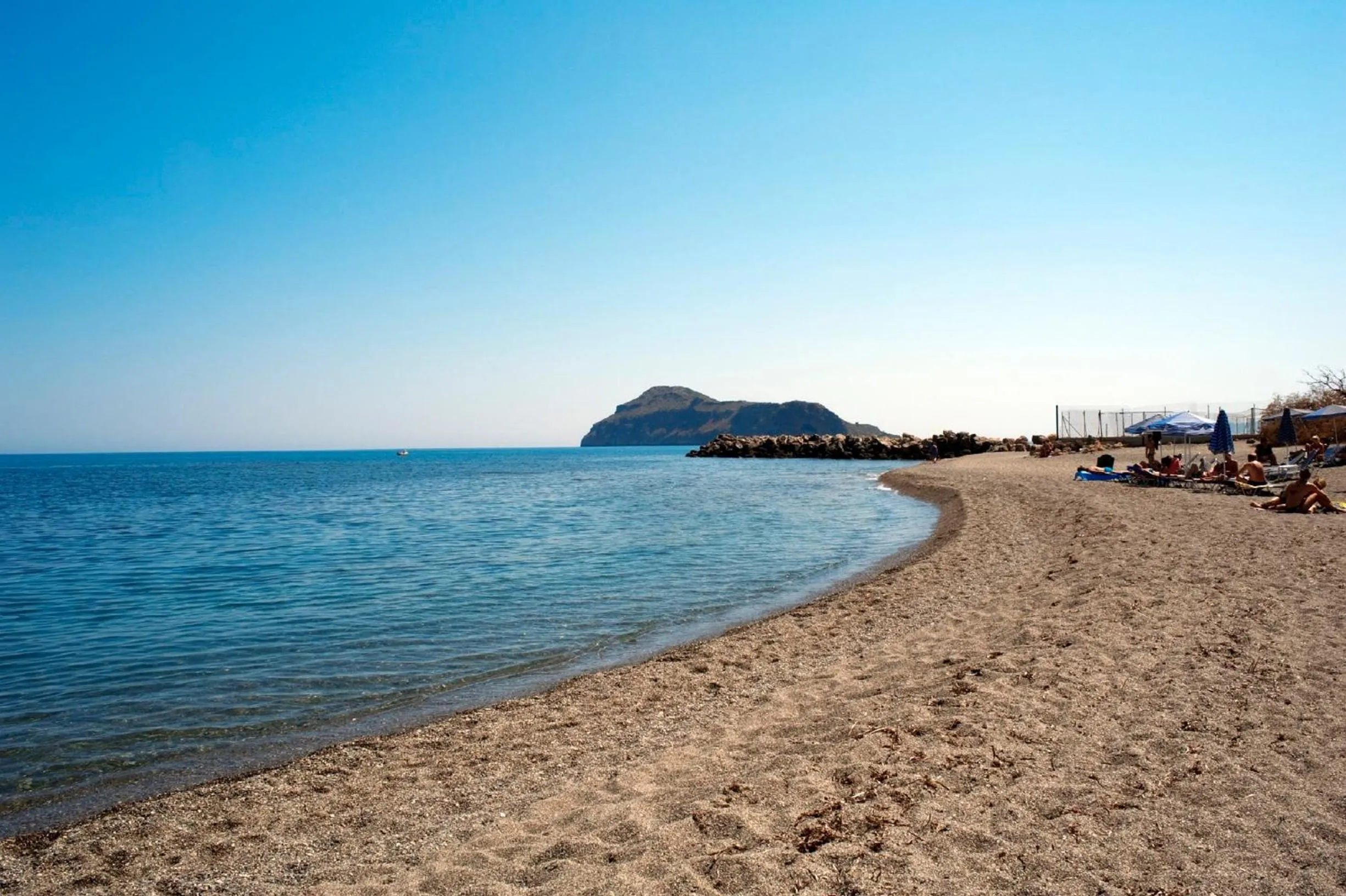 Beach in Anna Katerina Apartments