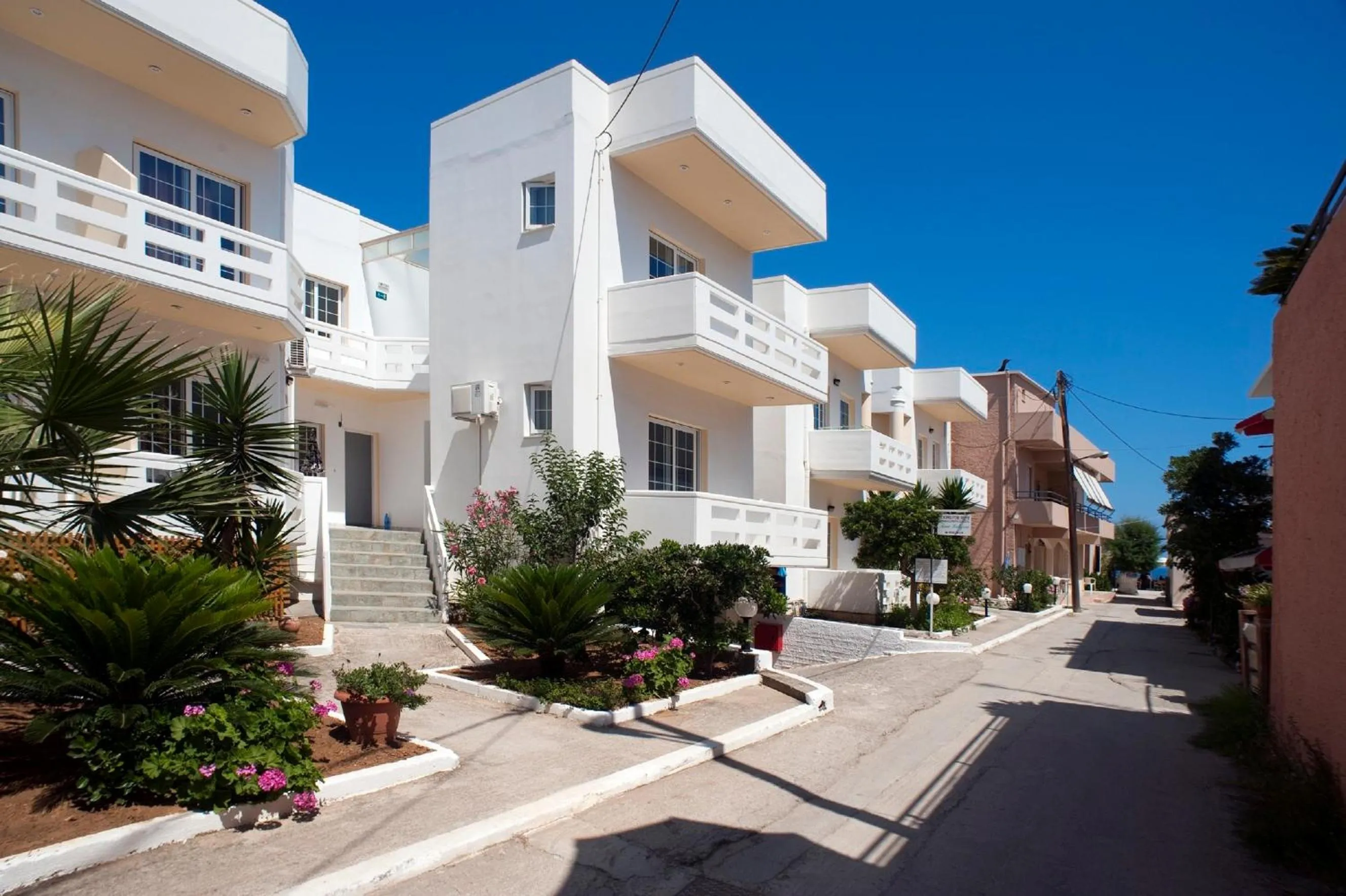 Facade/entrance in Anna Katerina Apartments