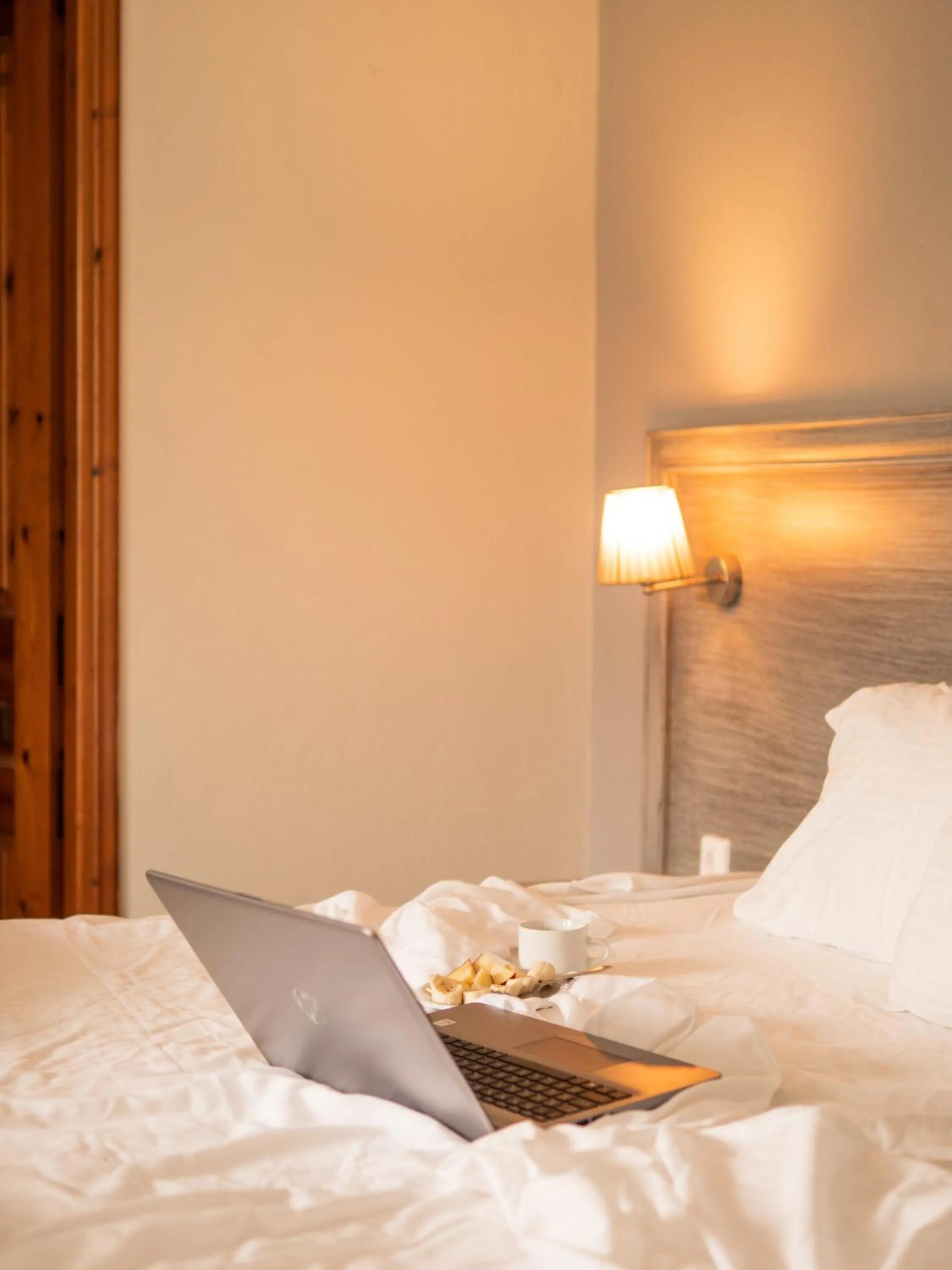 Bedroom, Bed in Anna Katerina Apartments