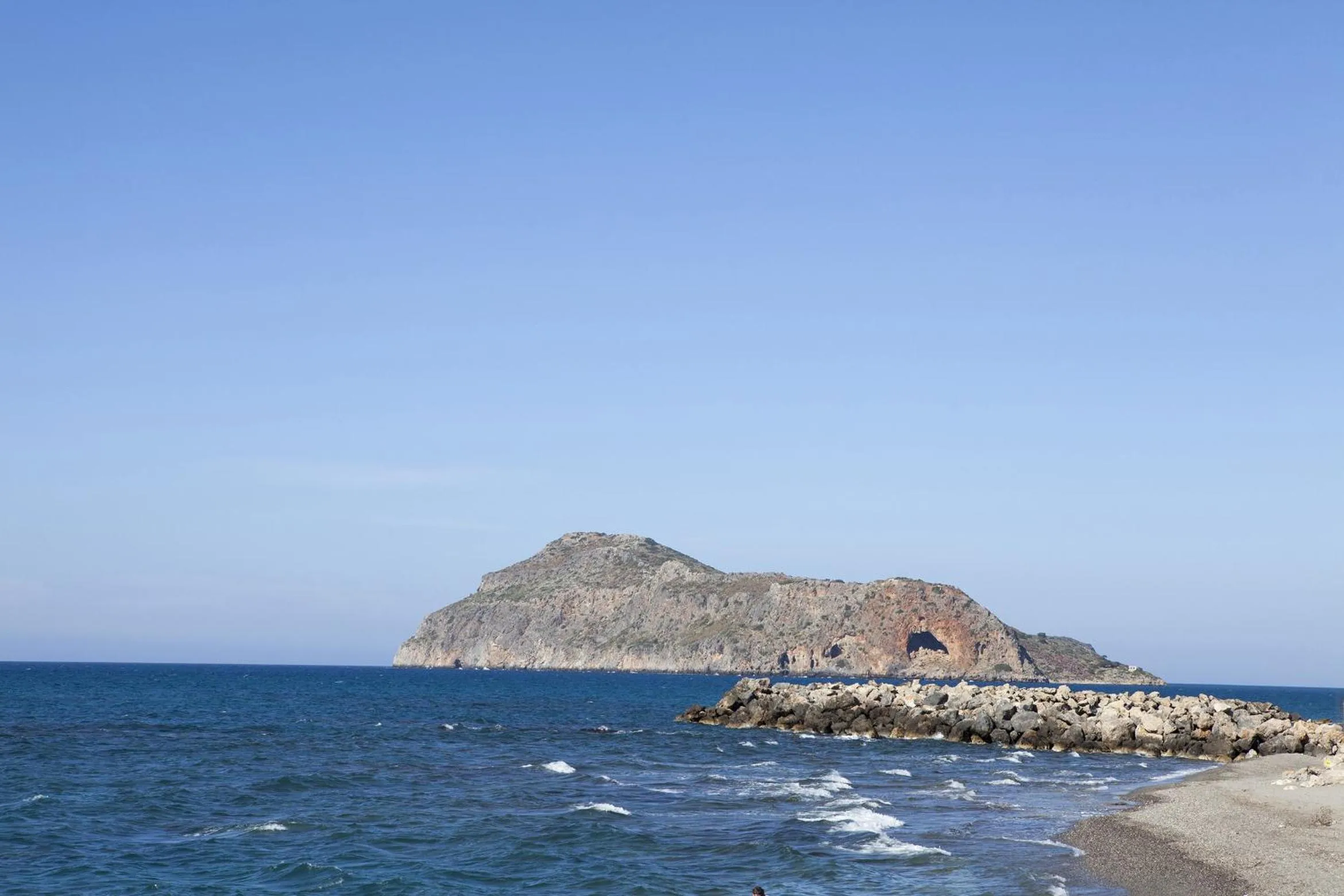 Beach in Anna Katerina Apartments