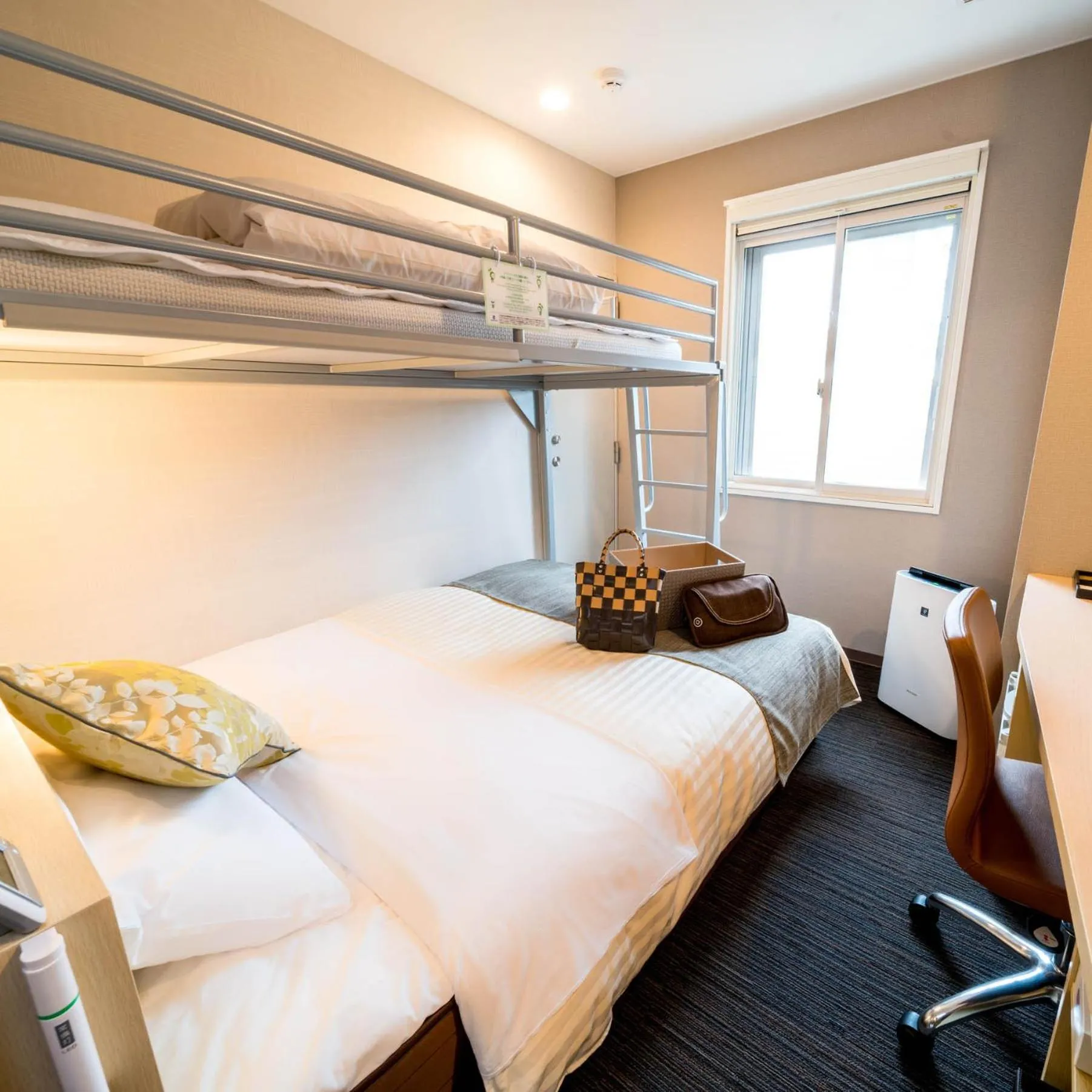 Bed in Super Hotel Premier Musashi Kosugi Ekimae