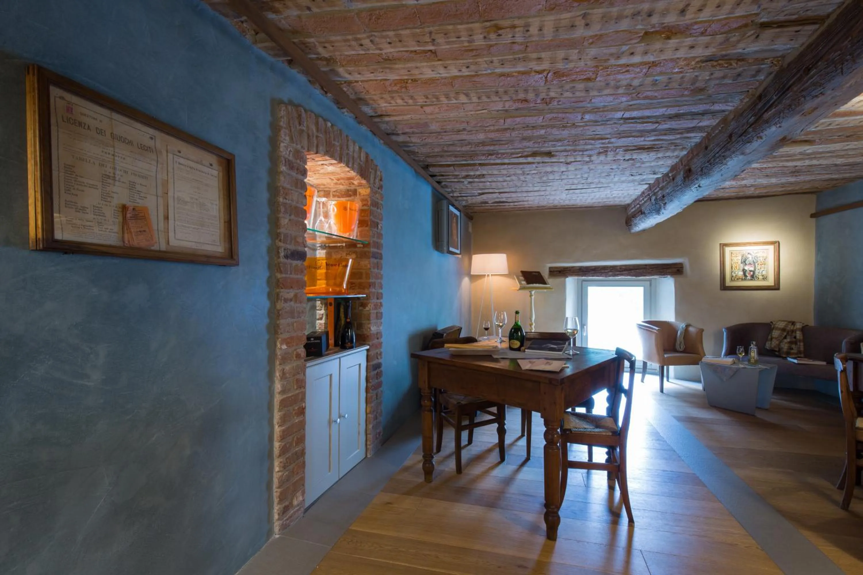 Restaurant/places to eat in Hotel Ad Gallias