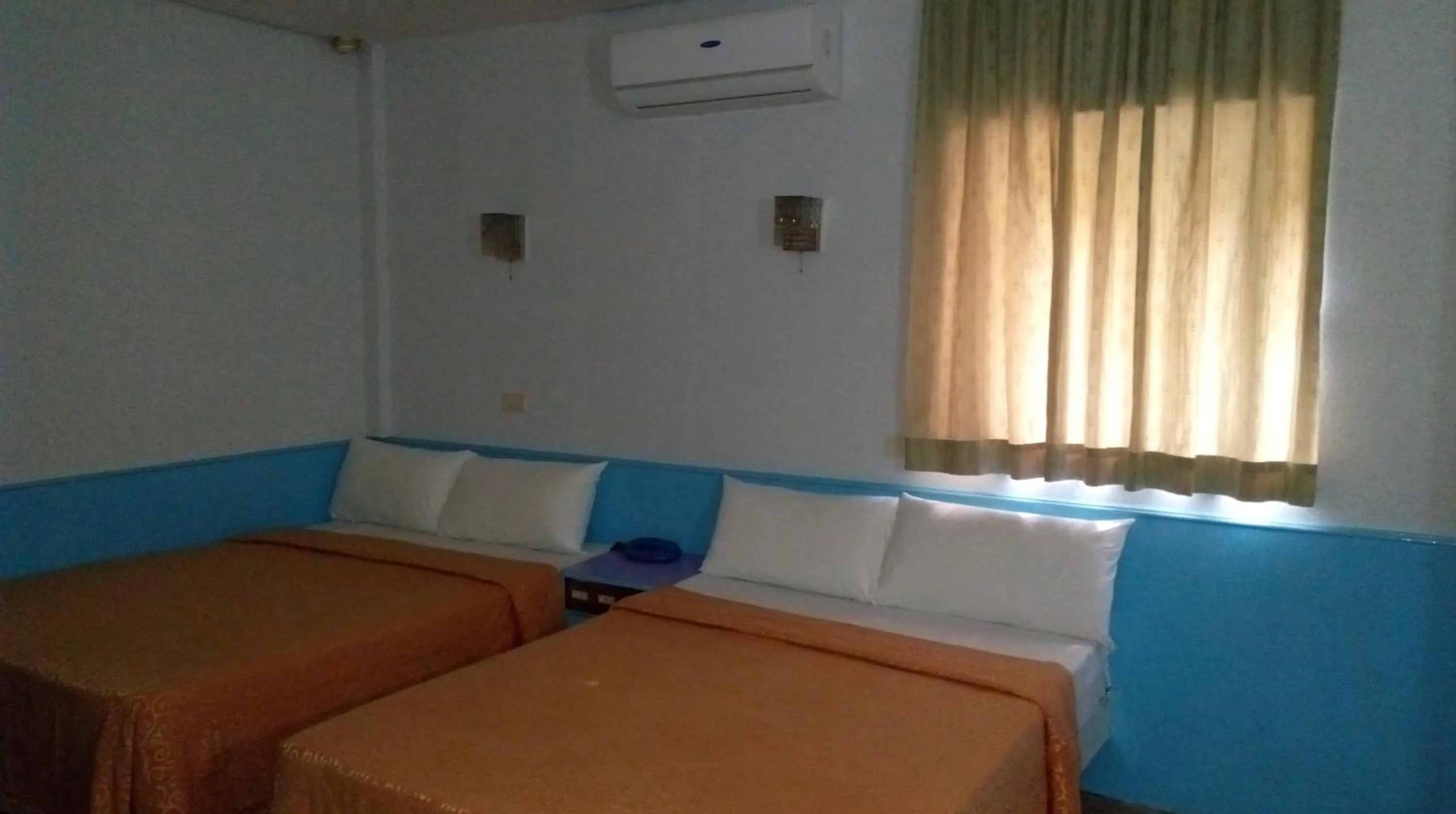 Bed in Reui Chung Hotel