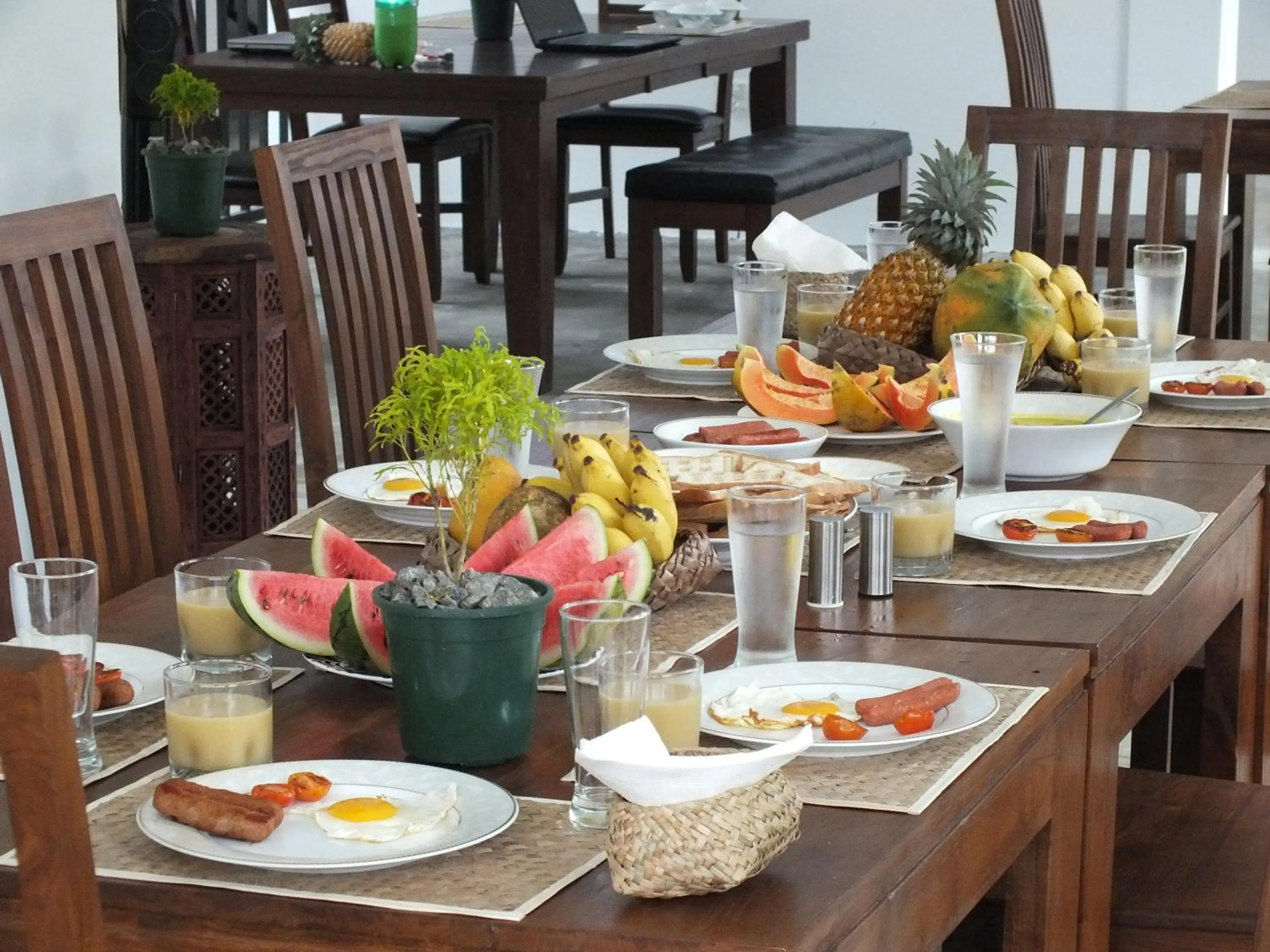 Restaurant/places to eat in Amelia Resort