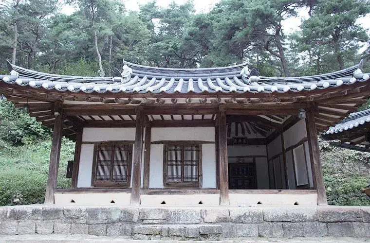 Family Room with Bathroom in Okyeon Jeongsa Family Room with Bathroom in Okyeon Jeongsa
