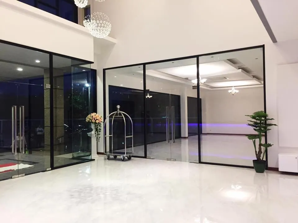 Facade/entrance in Orchid Riverview Hotel