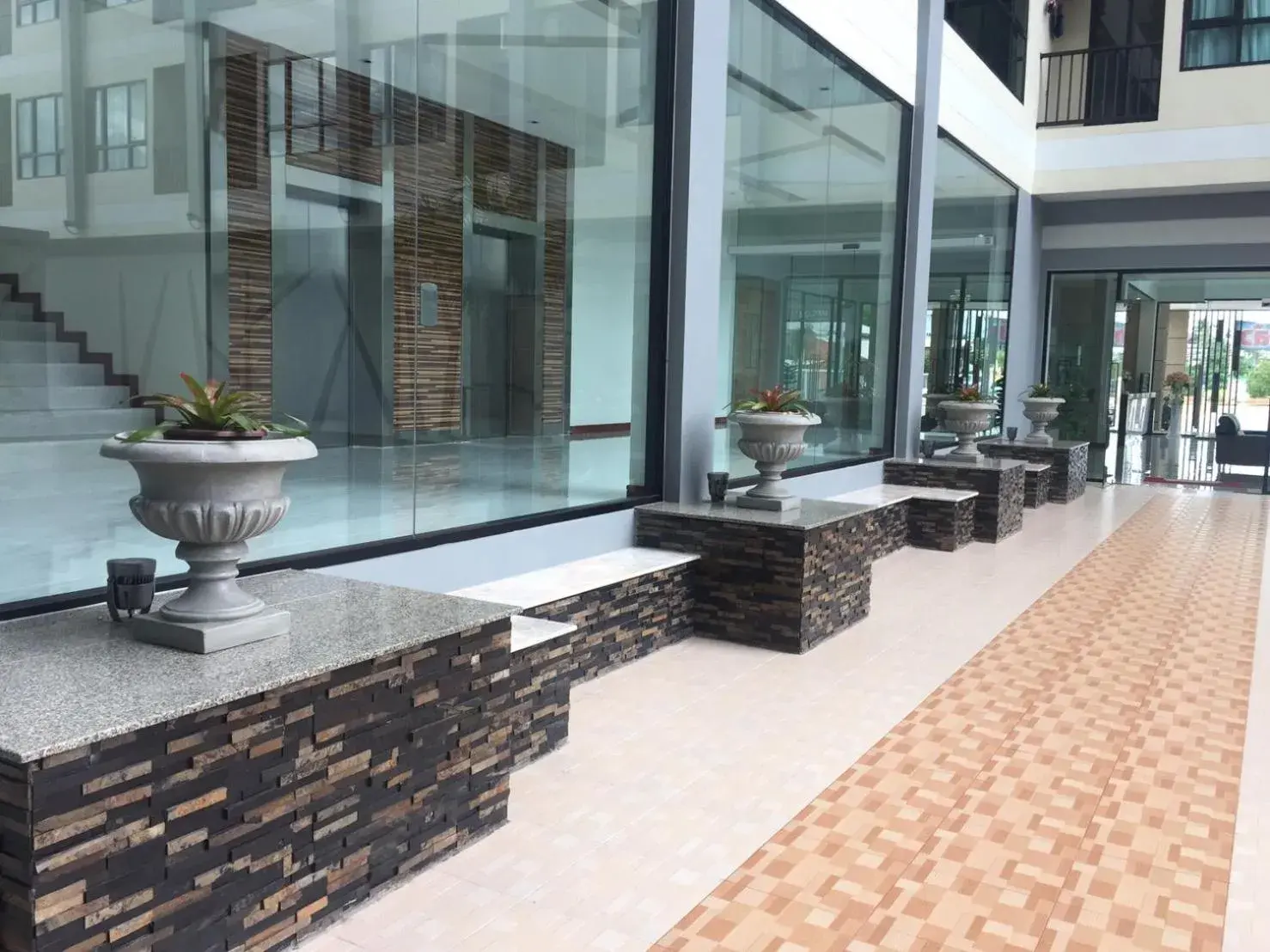 Facade/entrance in Orchid Riverview Hotel Facade/entrance in Orchid Riverview Hotel