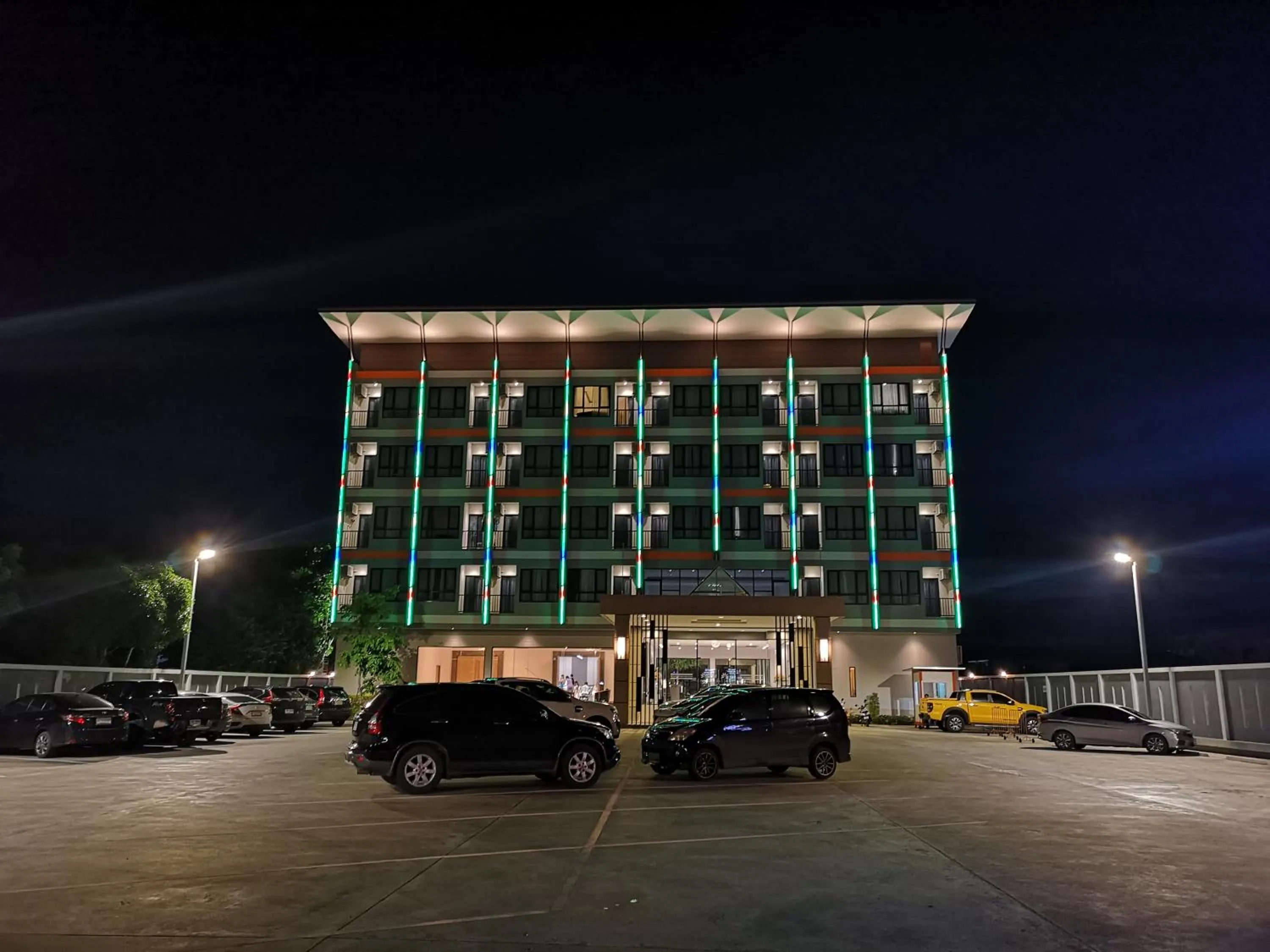 Property building in Orchid Riverview Hotel