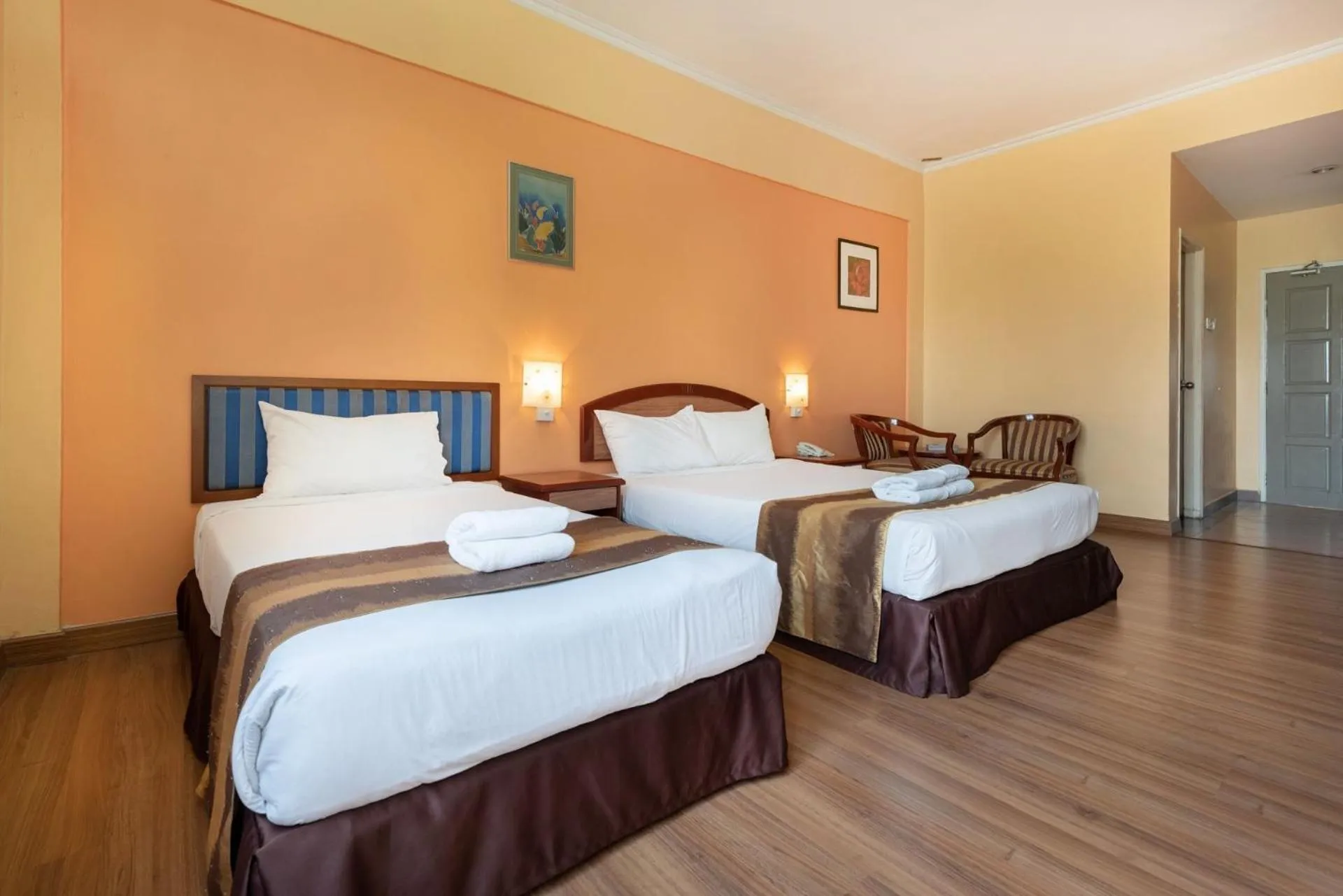 Photo of the whole room, Bed in Hotel Seri Malaysia Ipoh