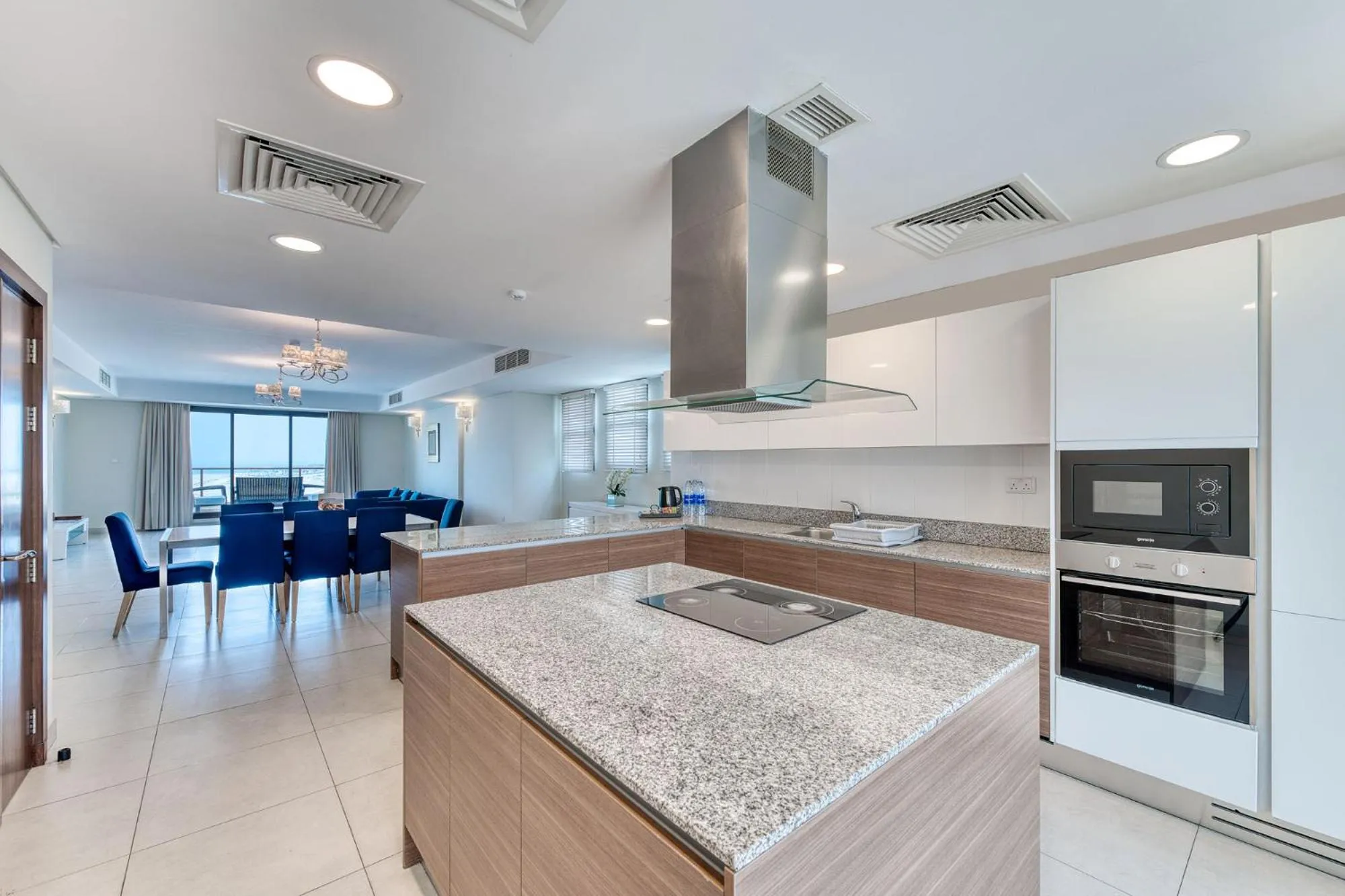 Kitchen or kitchenette in The Grove Resort Bahrain