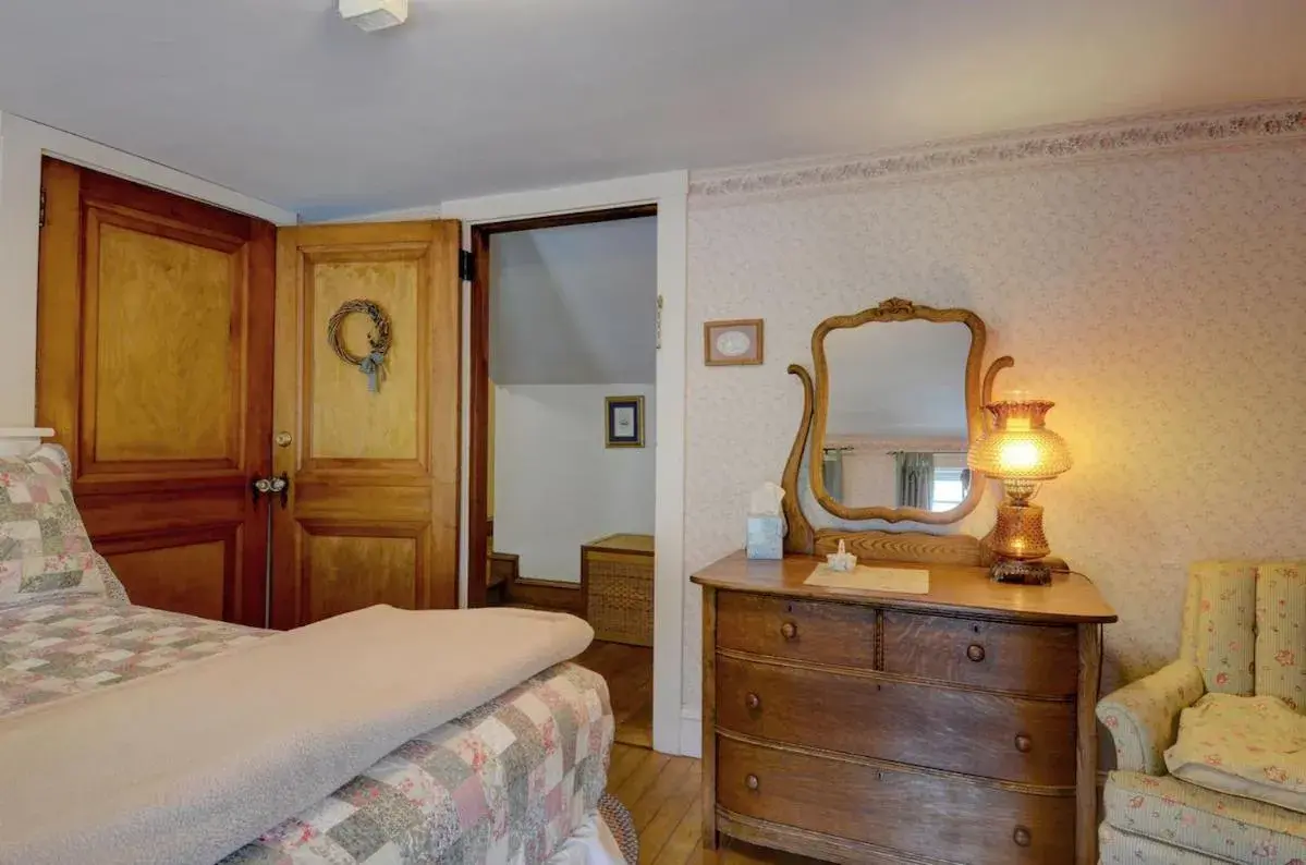 Bed in Melville House Newport Bed in Melville House Newport