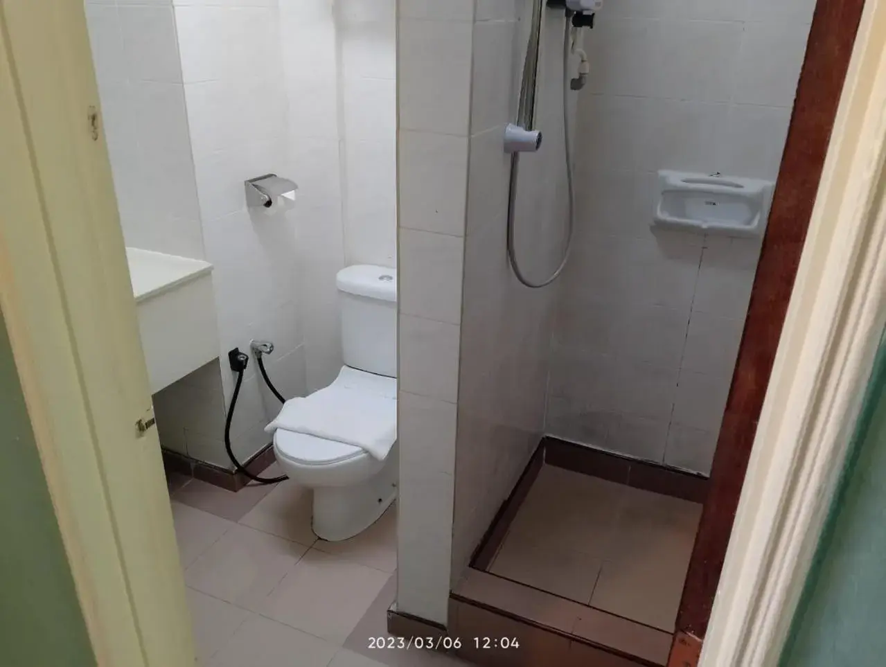Shower in Hotel Seri Malaysia Taiping Shower in Hotel Seri Malaysia Taiping