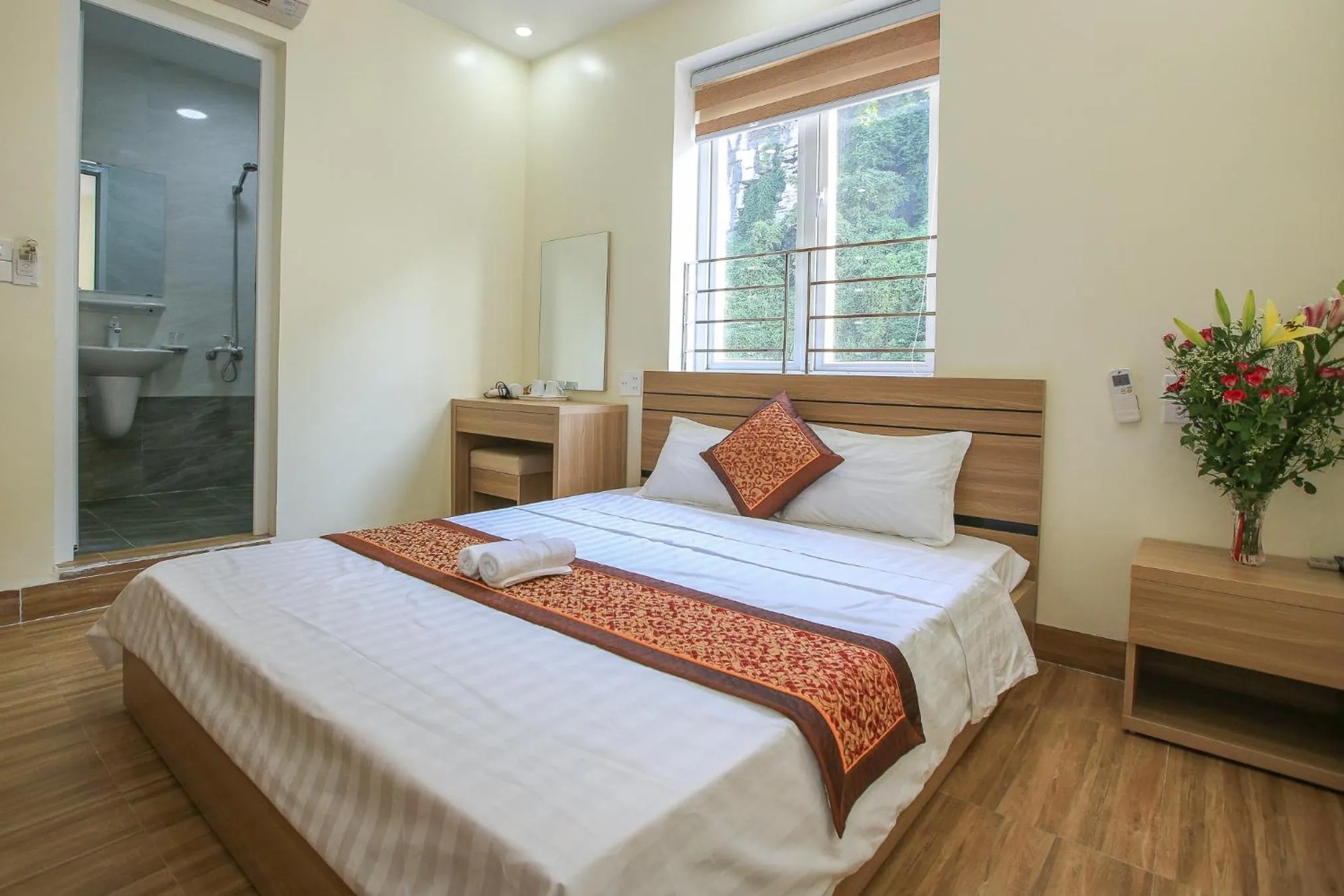 Bed in Cat Ba Green Hotel