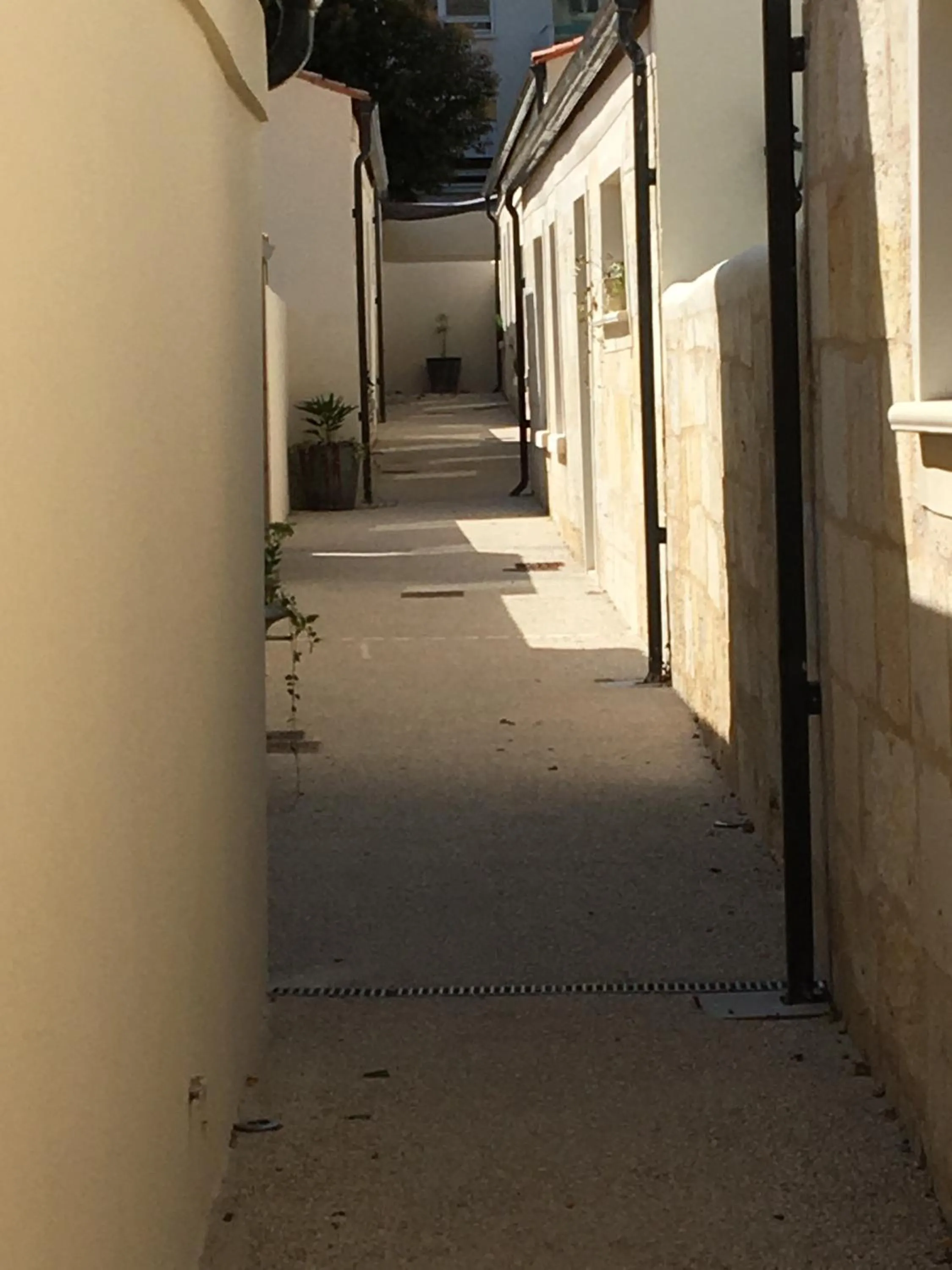 Property building in Le Clos du Square - climatisé