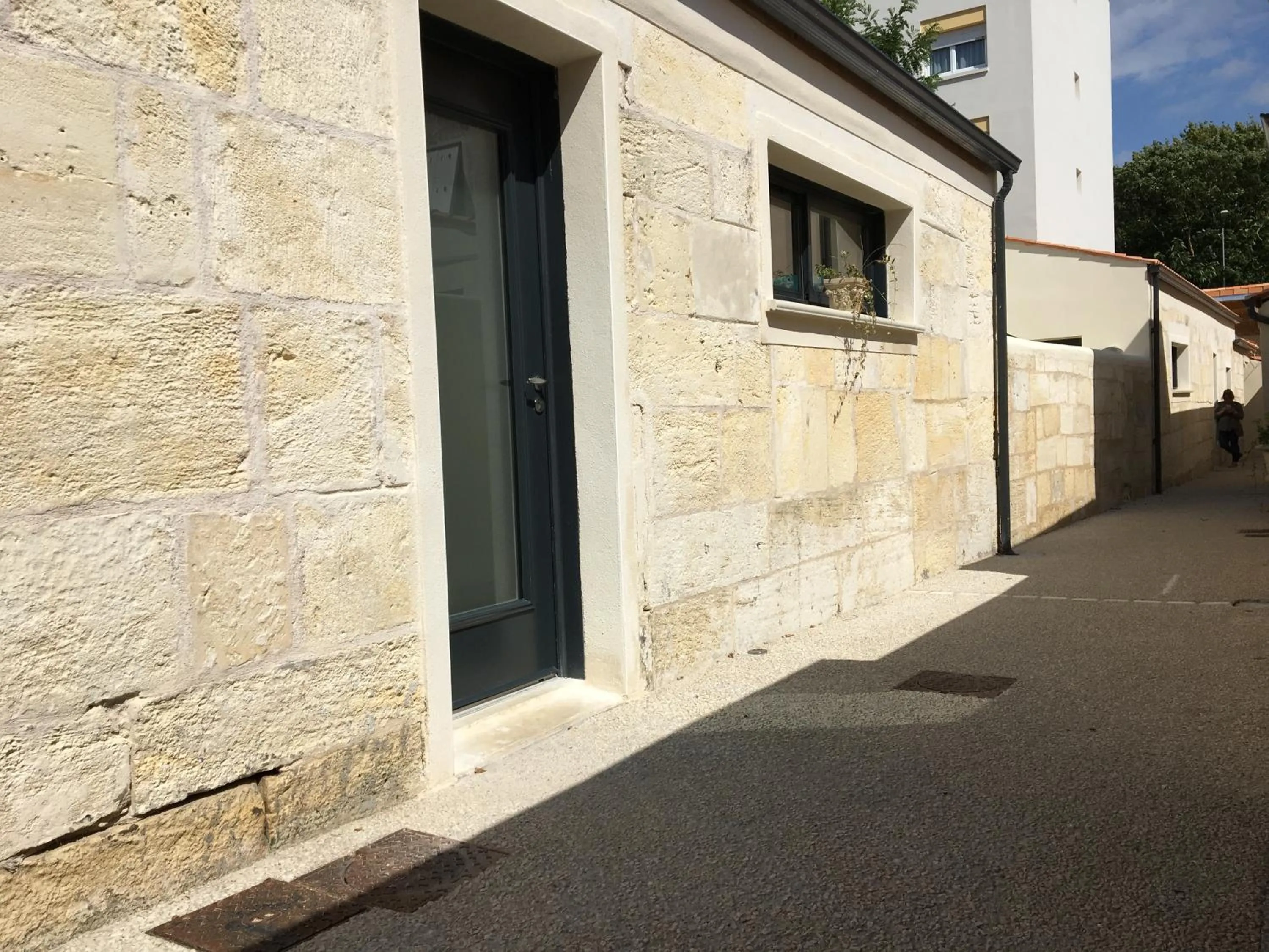 Property building in Le Clos du Square - climatisé