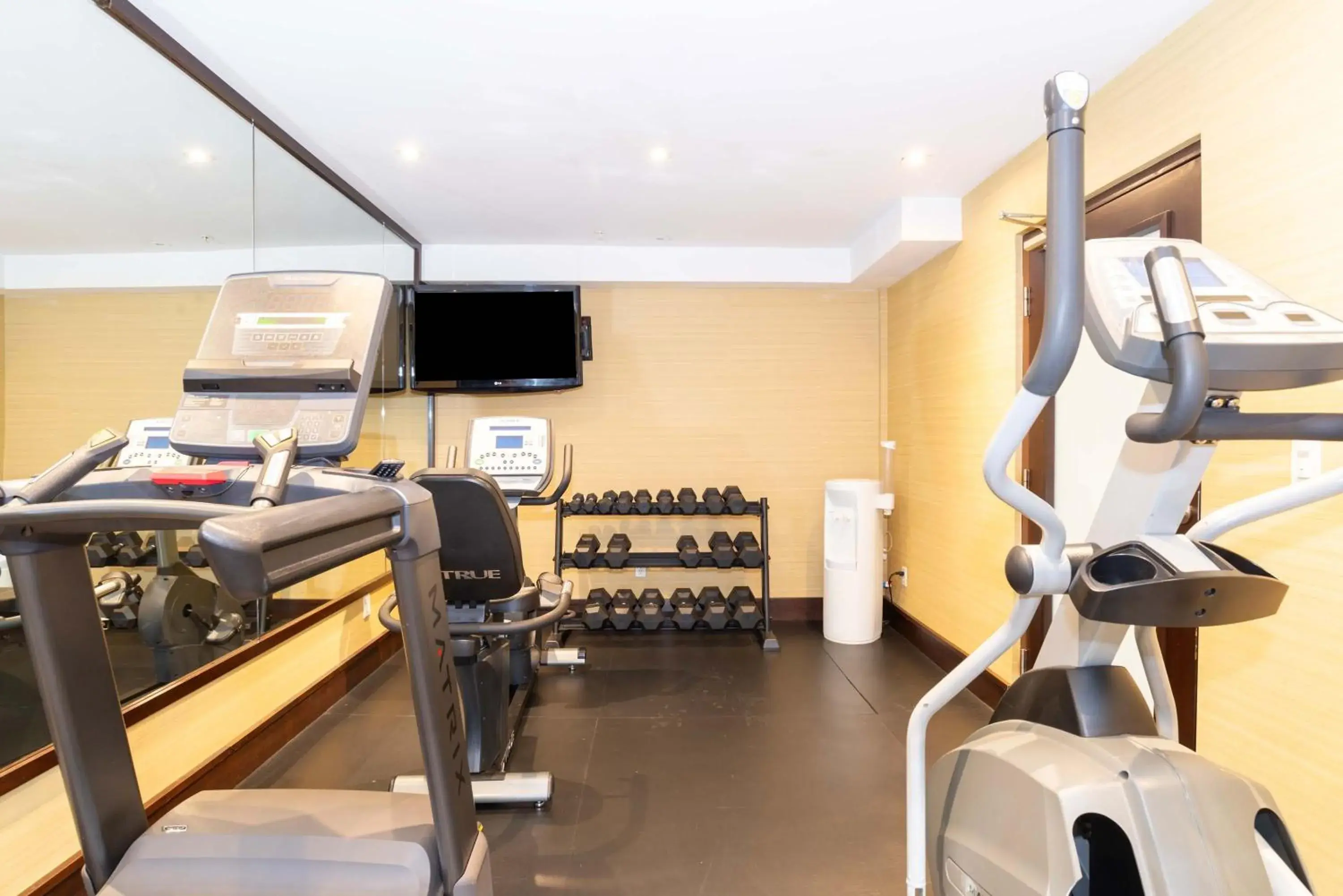 Fitness centre/facilities in Sandman Hotel and Suites Abbotsford Fitness centre/facilities in Sandman Hotel and Suites Abbotsford
