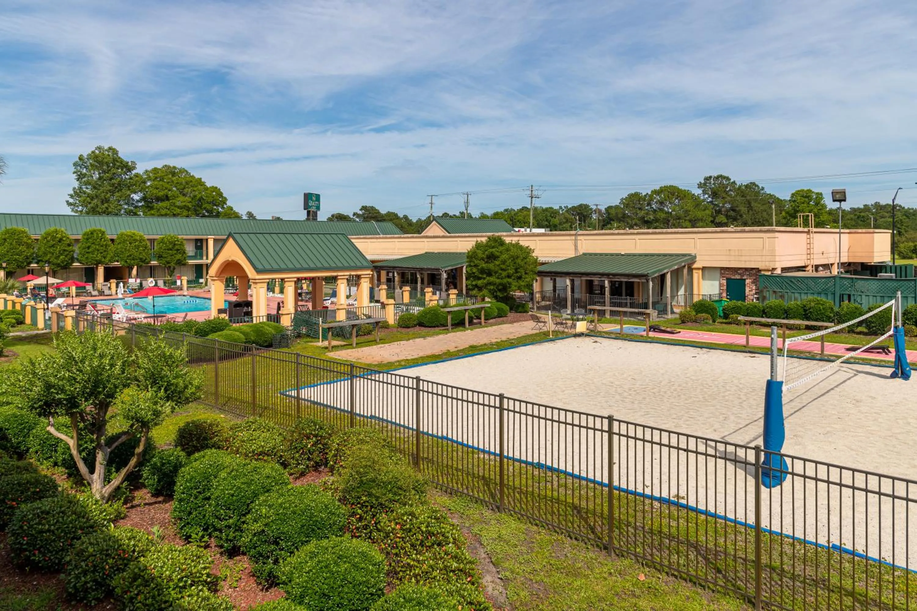 Children play ground in Quality Inn Richmond Hill - Savannah I-95